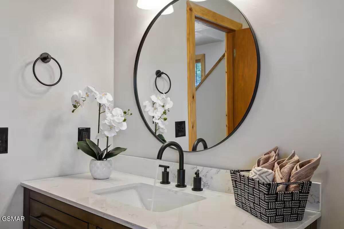 1712 Silver Poplar Lane Sevierville TN 37876