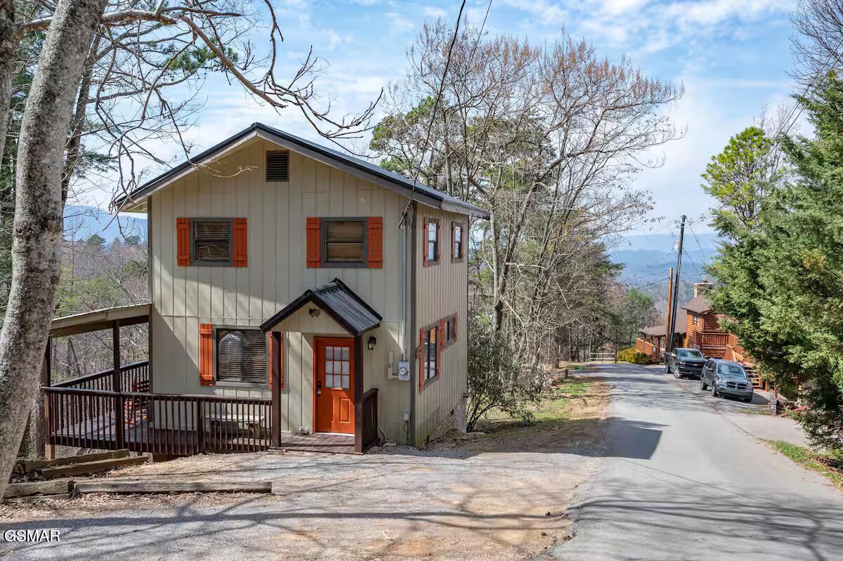 1712 Silver Poplar Lane Sevierville TN 37876