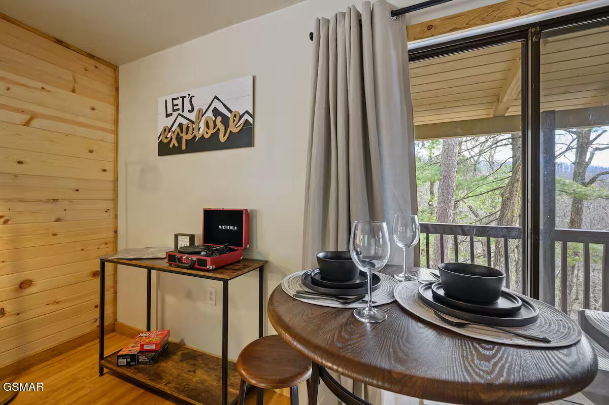 1712 Silver Poplar Lane Sevierville TN 37876