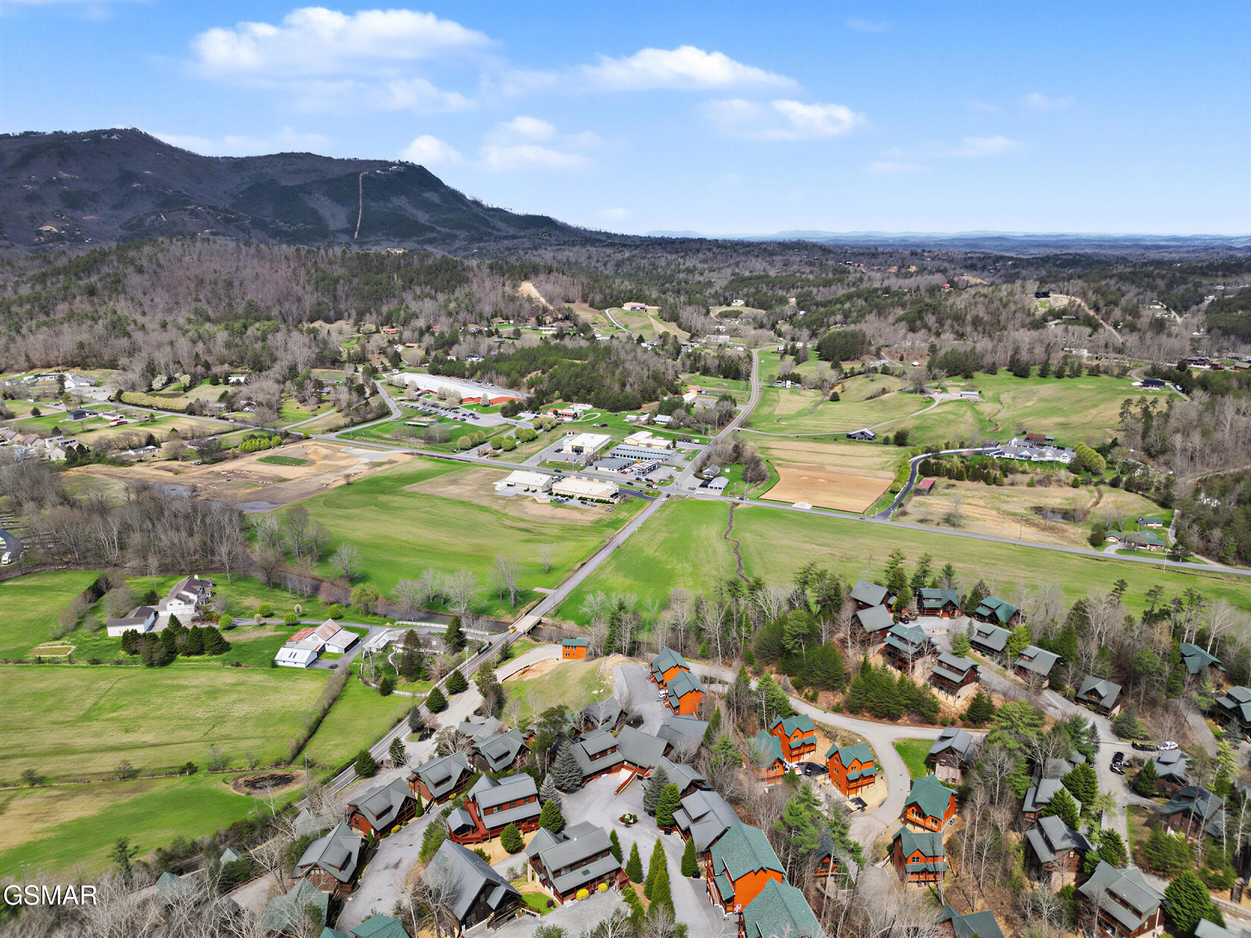 1723 Summit View Way Sevierville TN 37862