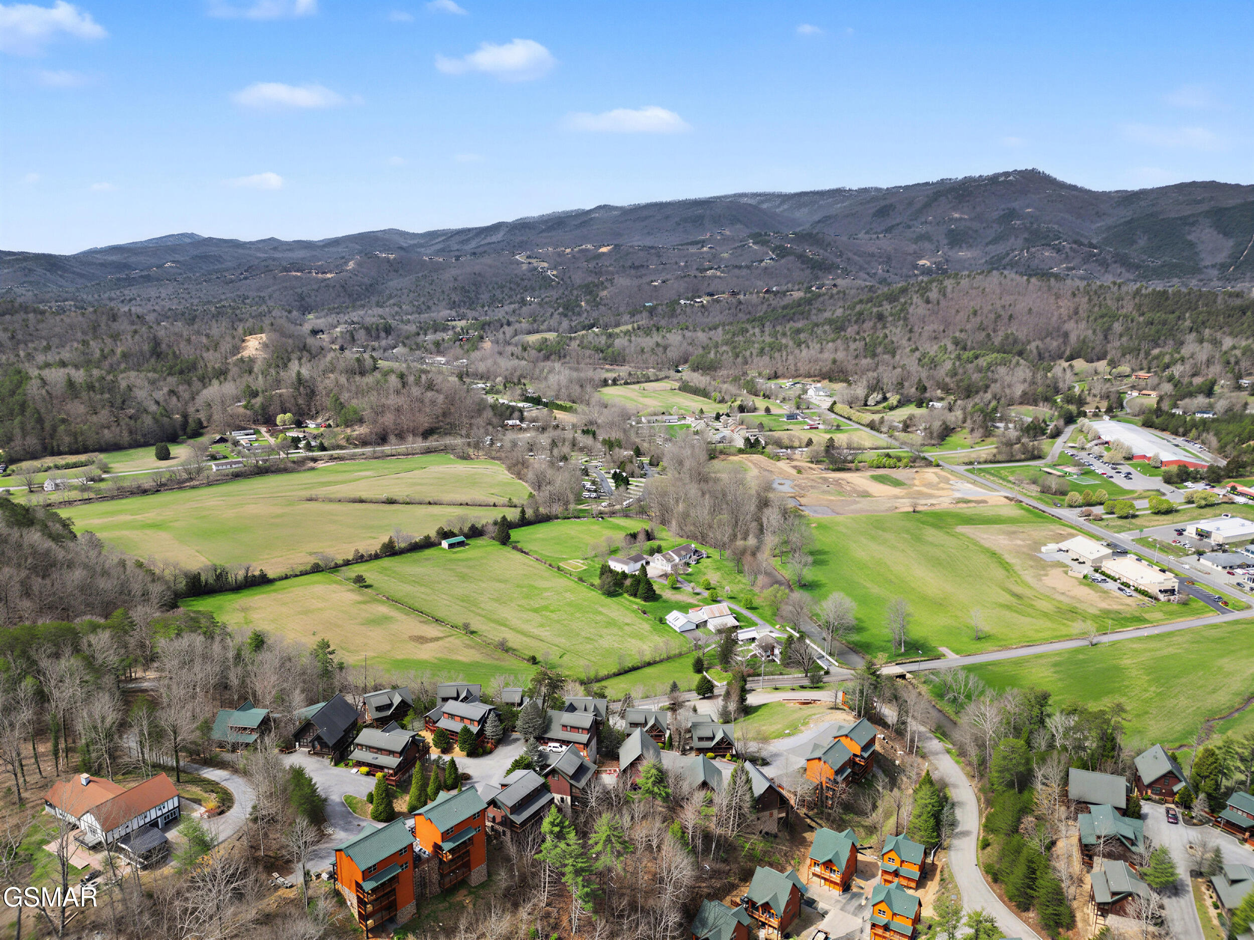 1723 Summit View Way Sevierville TN 37862