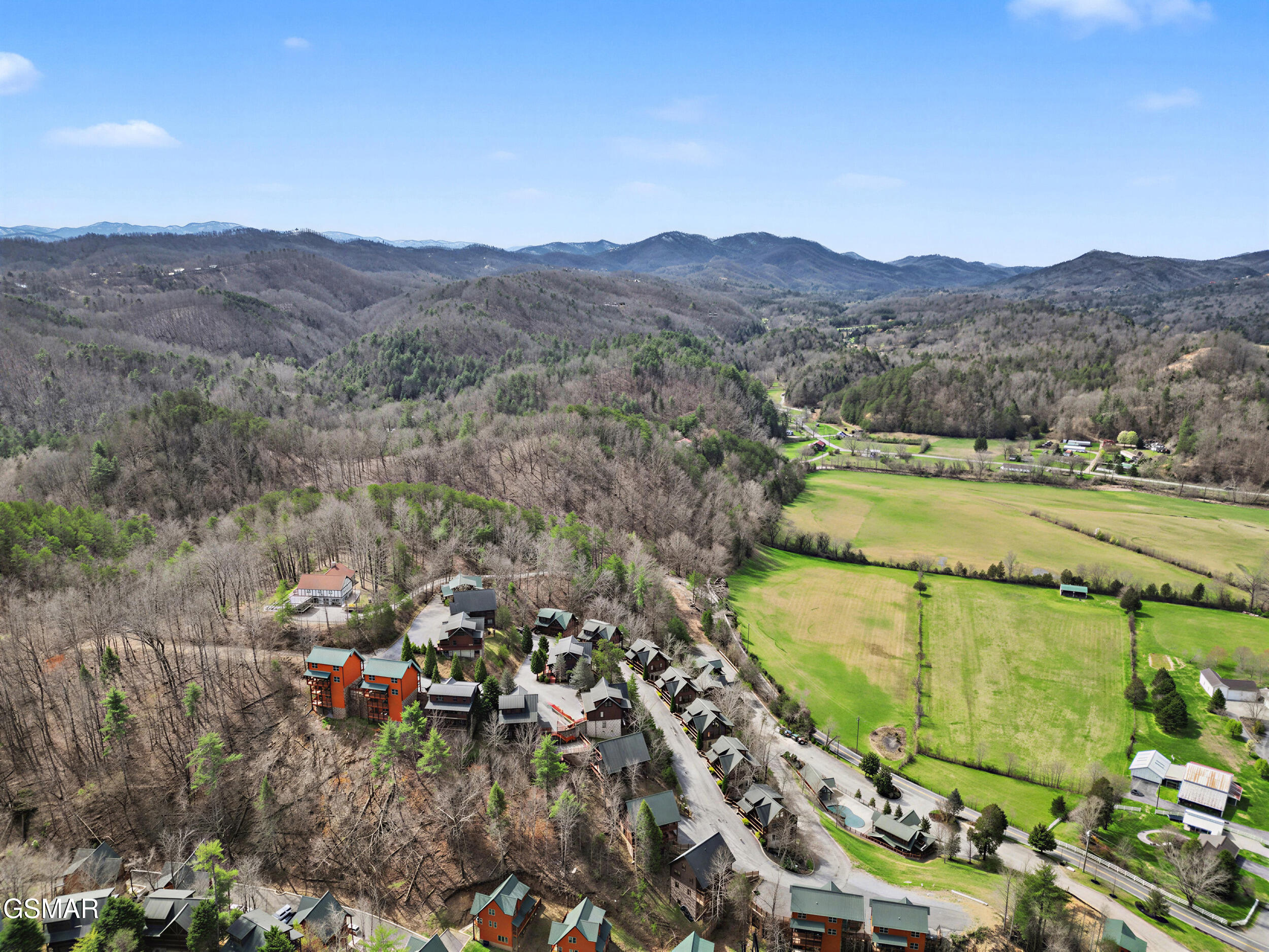 1723 Summit View Way Sevierville TN 37862
