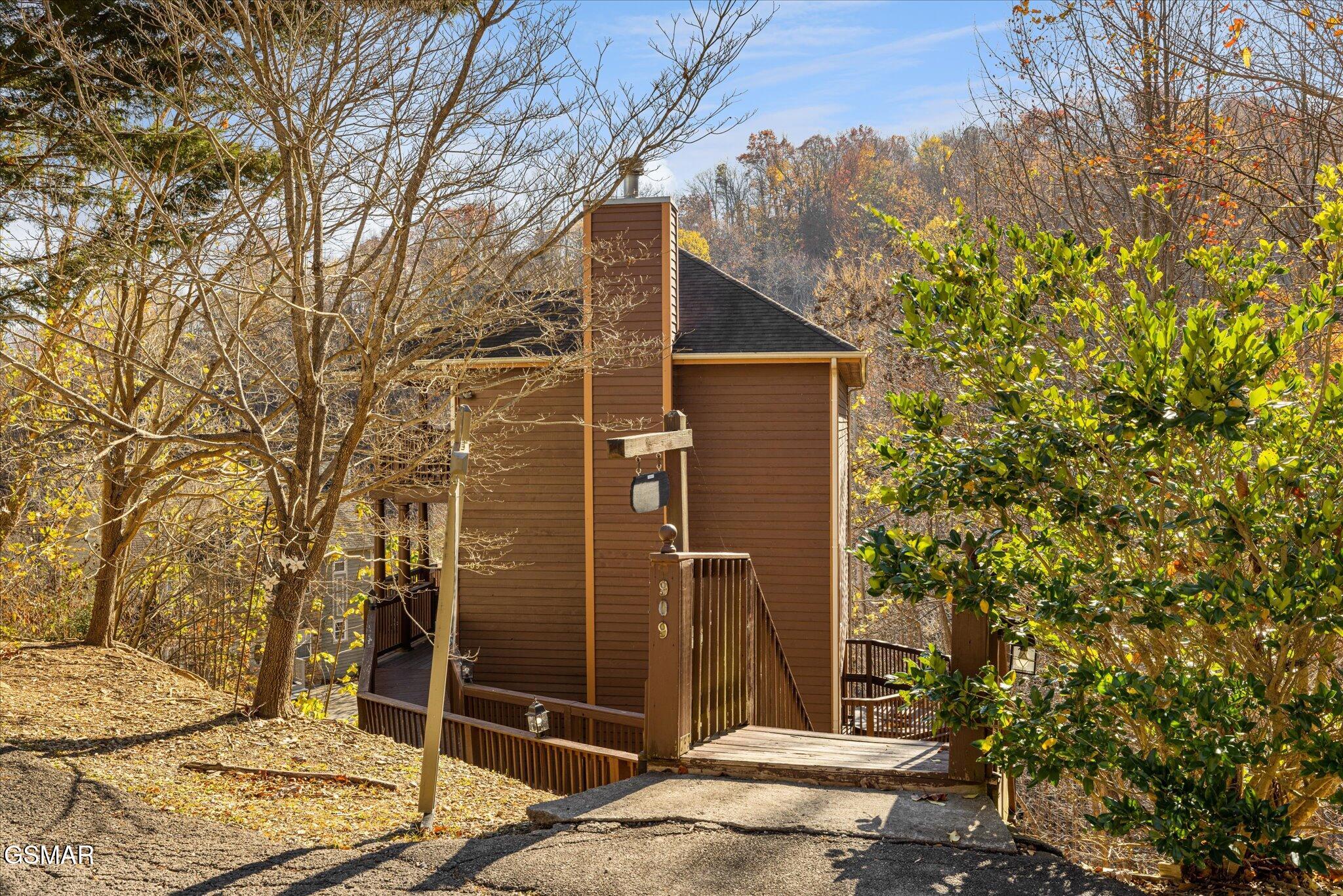 909 Black Wolf Way Gatlinburg TN 37738