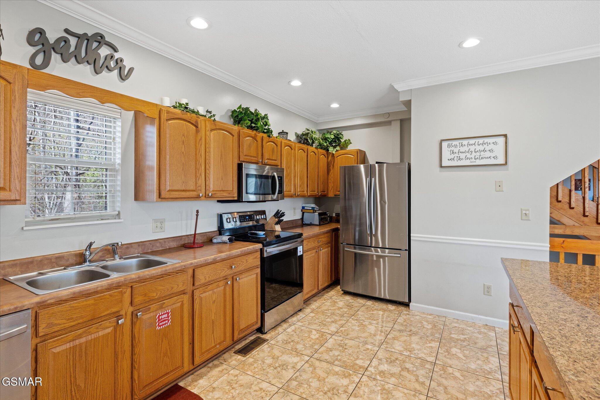 909 Black Wolf Way Gatlinburg TN 37738