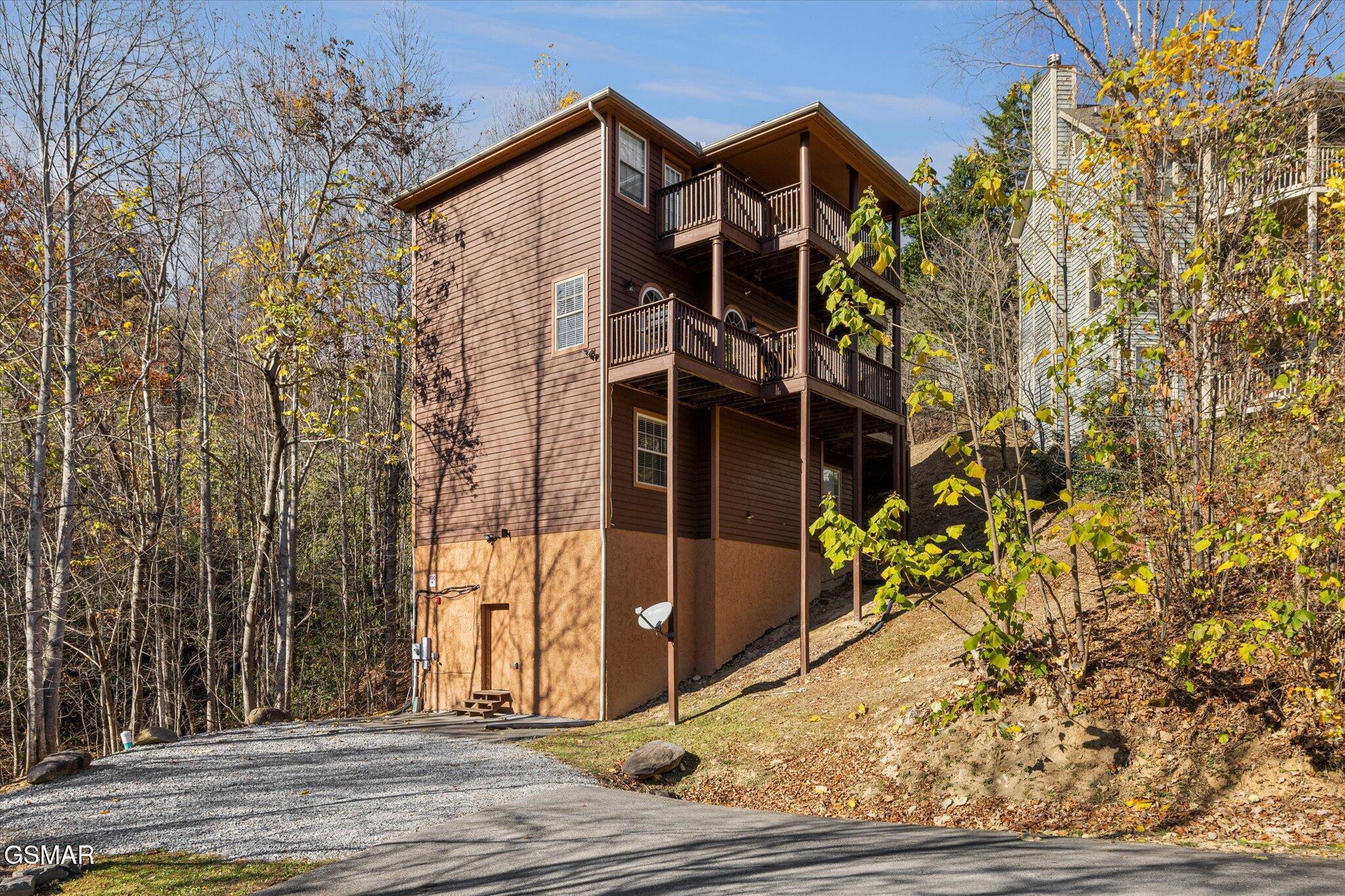 909 Black Wolf Way Gatlinburg TN 37738