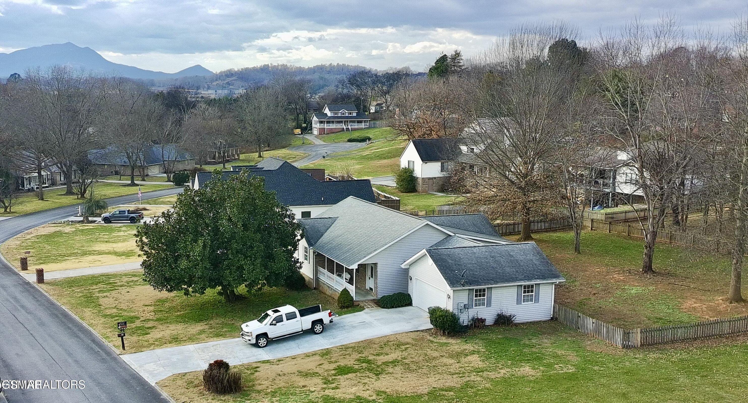 913 Columbine Lea Sevierville TN 37862