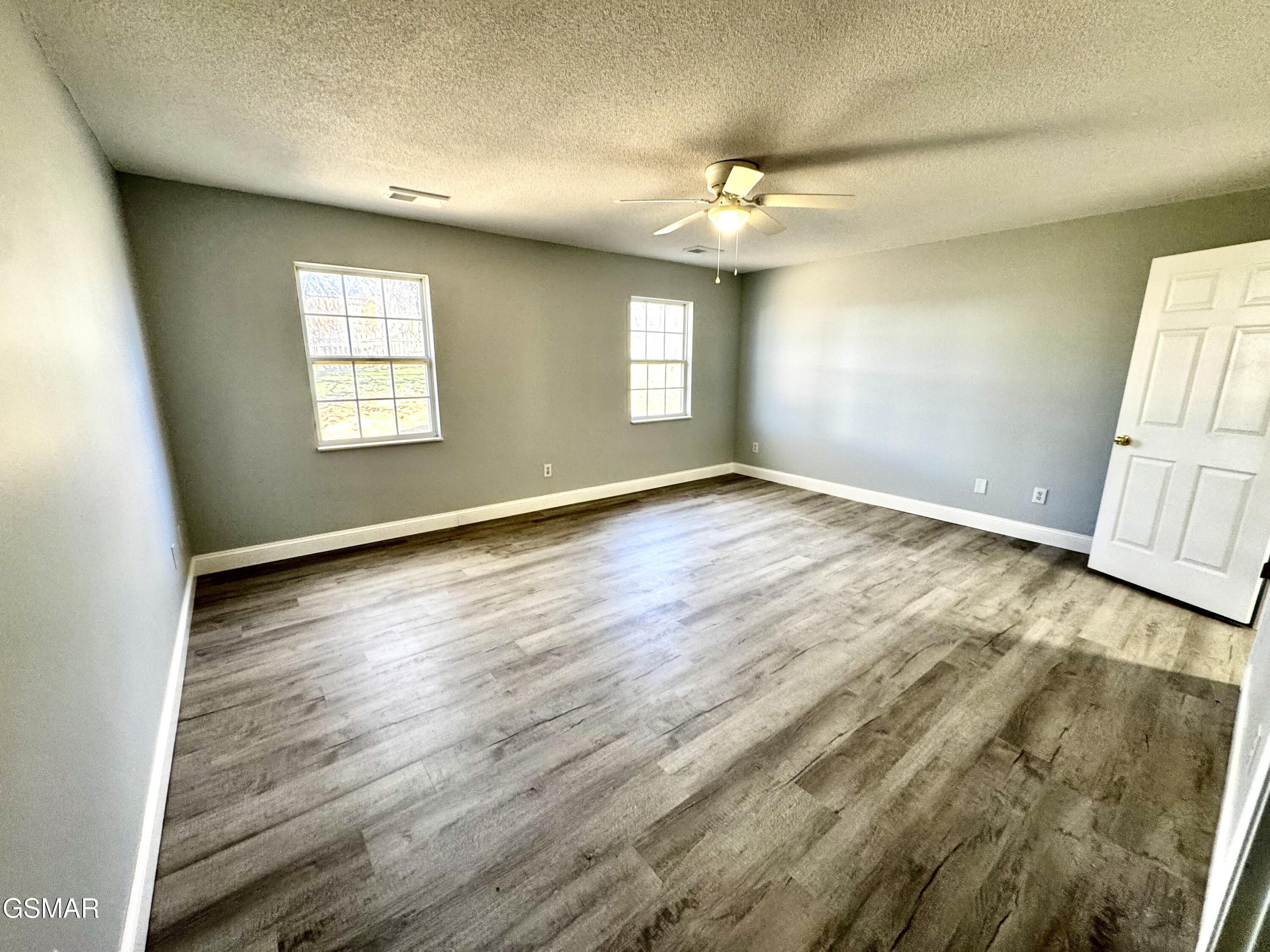 913 Columbine Lea Sevierville TN 37862