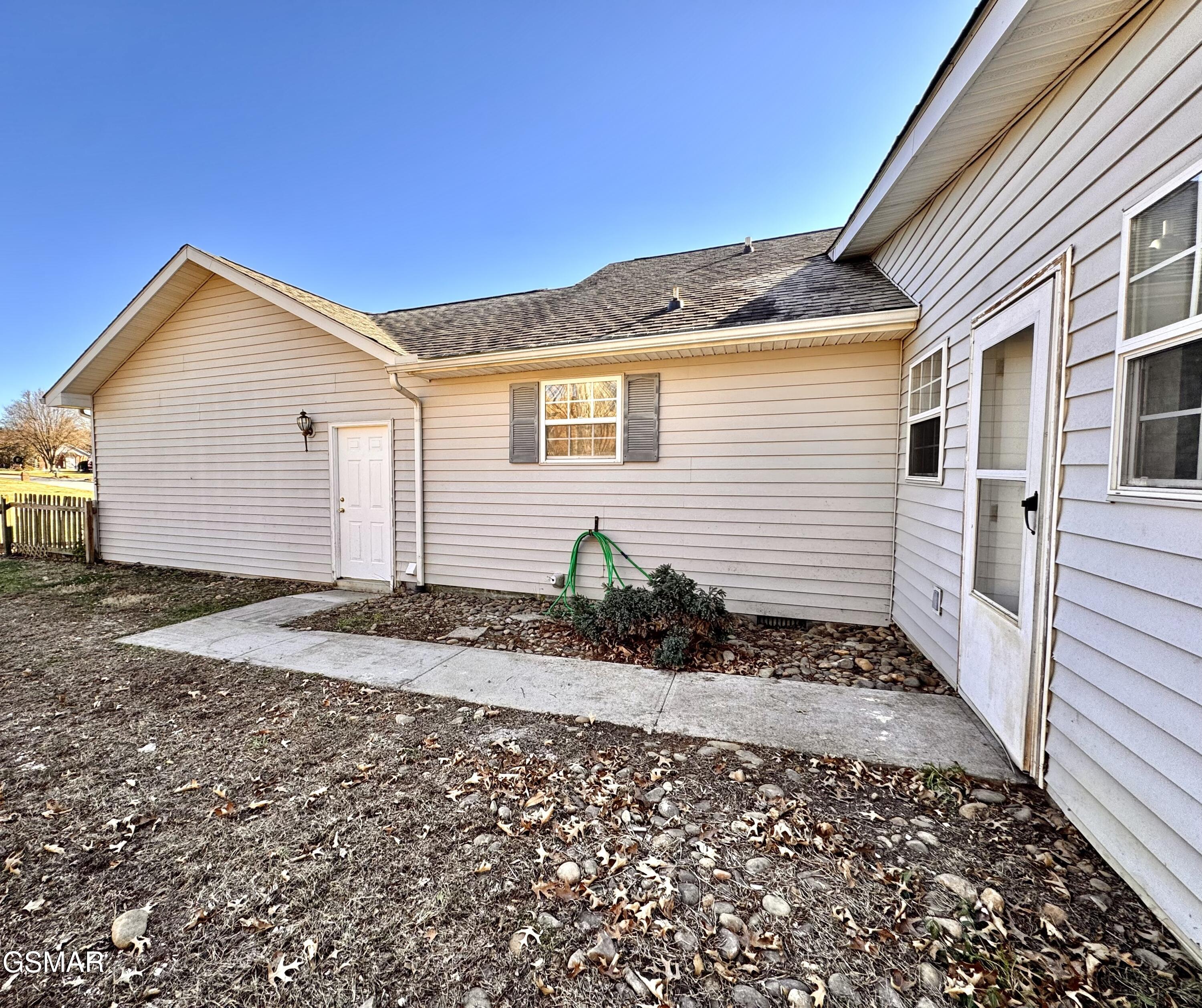 913 Columbine Lea Sevierville TN 37862
