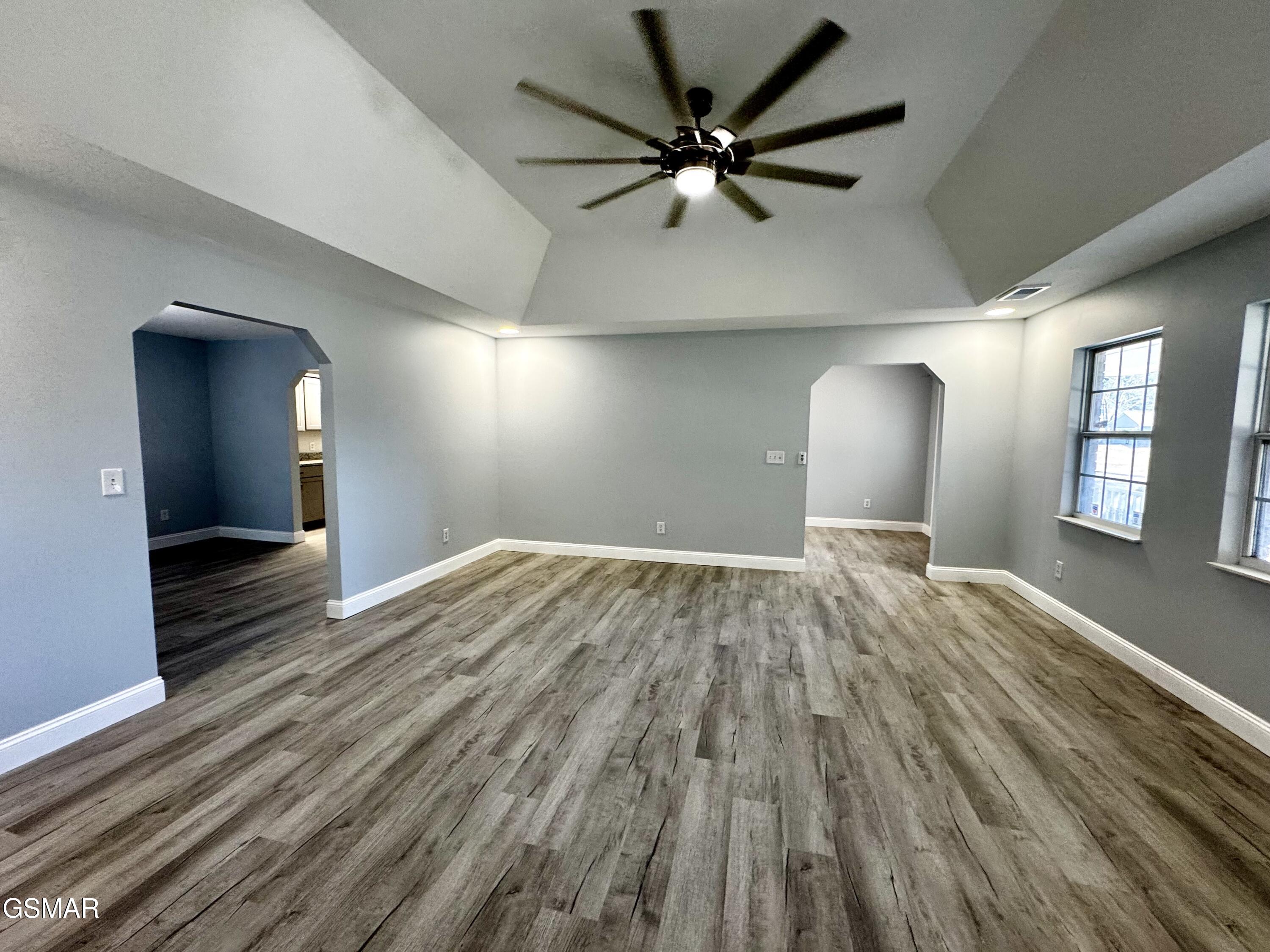 913 Columbine Lea Sevierville TN 37862