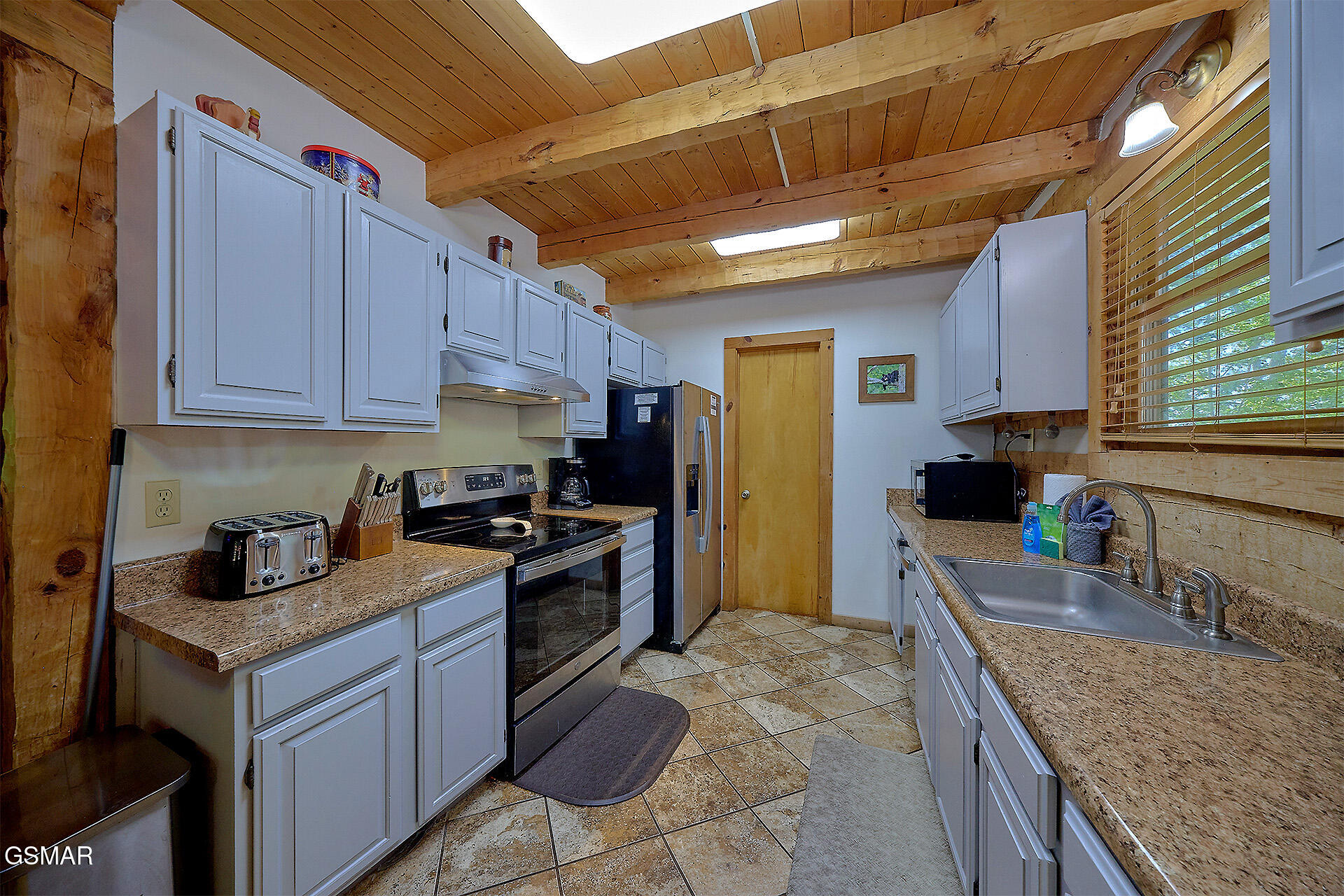 461 Sassafras Trail Sevierville TN 37876