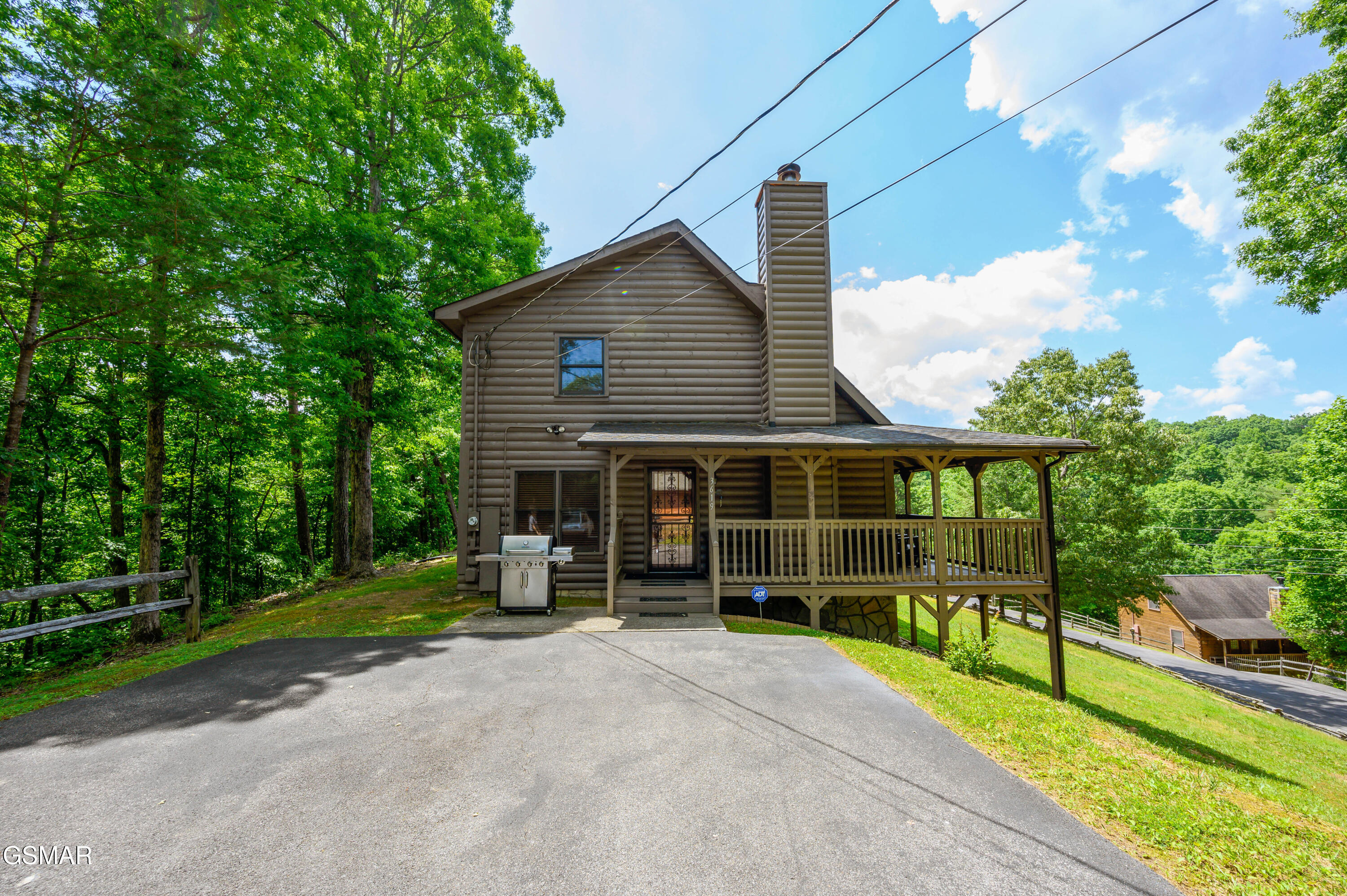 3619 Country Pines Way Sevierville TN 37876