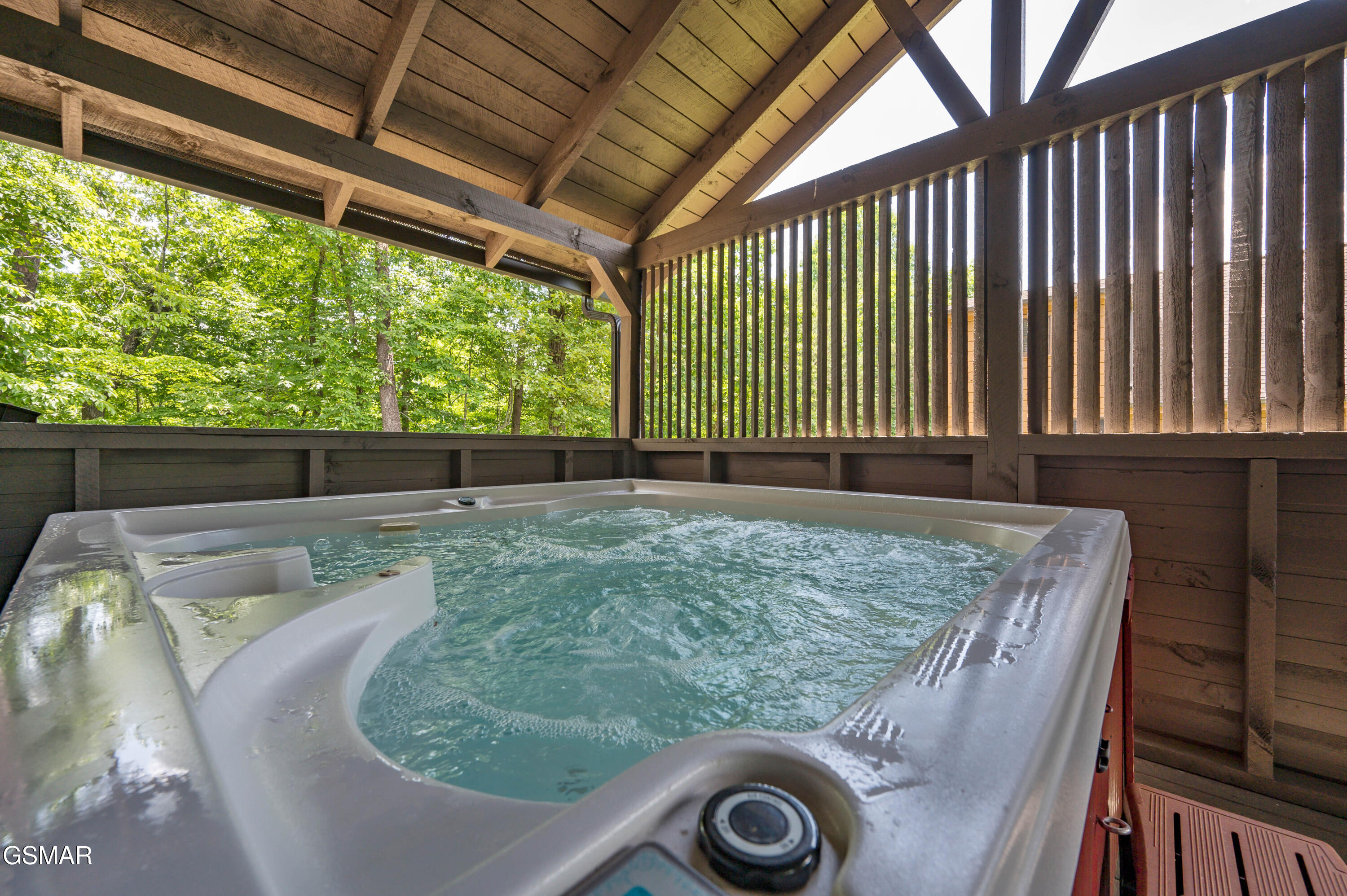 3619 Country Pines Way Sevierville TN 37876