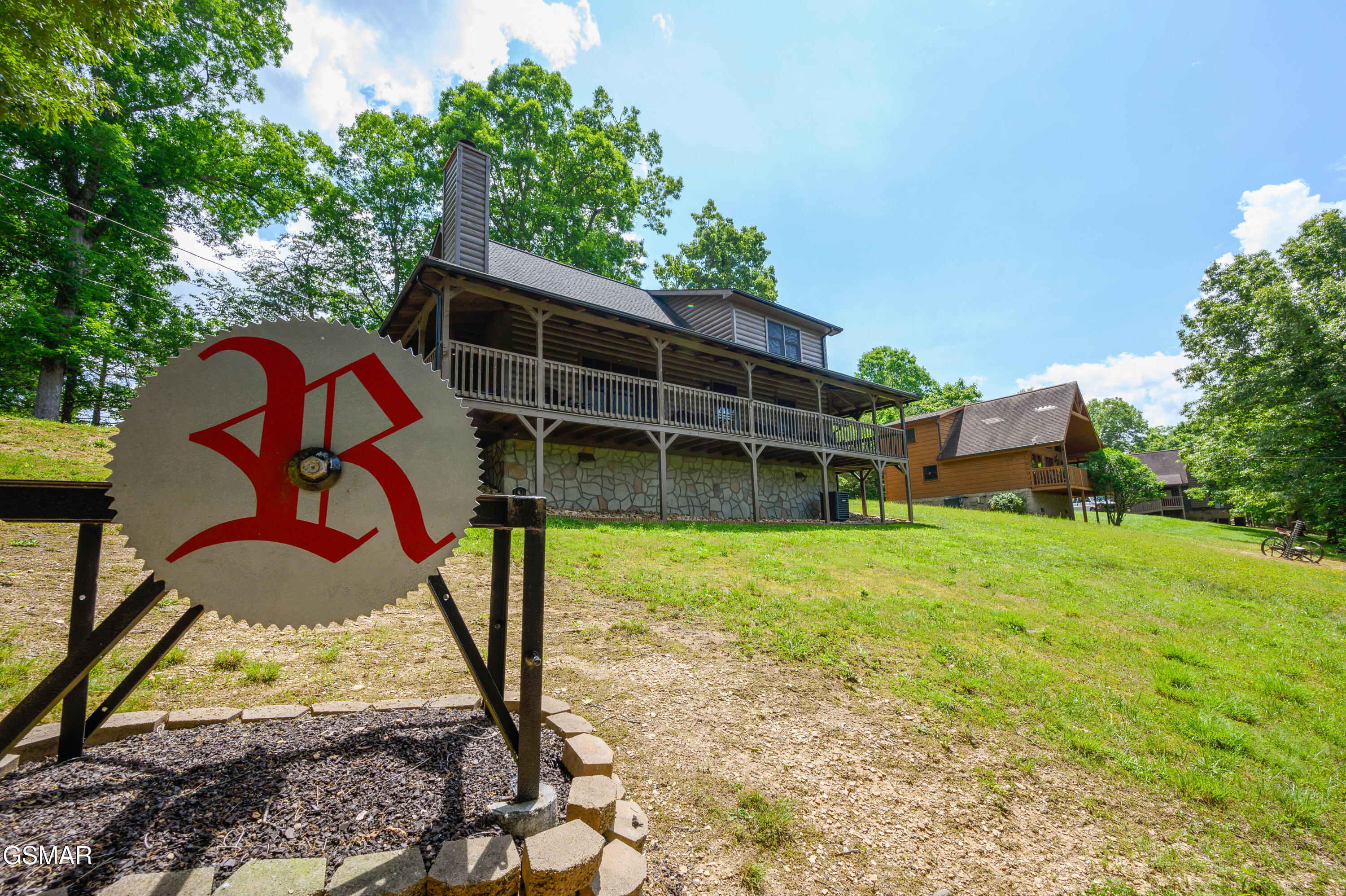 3619 Country Pines Way Sevierville TN 37876