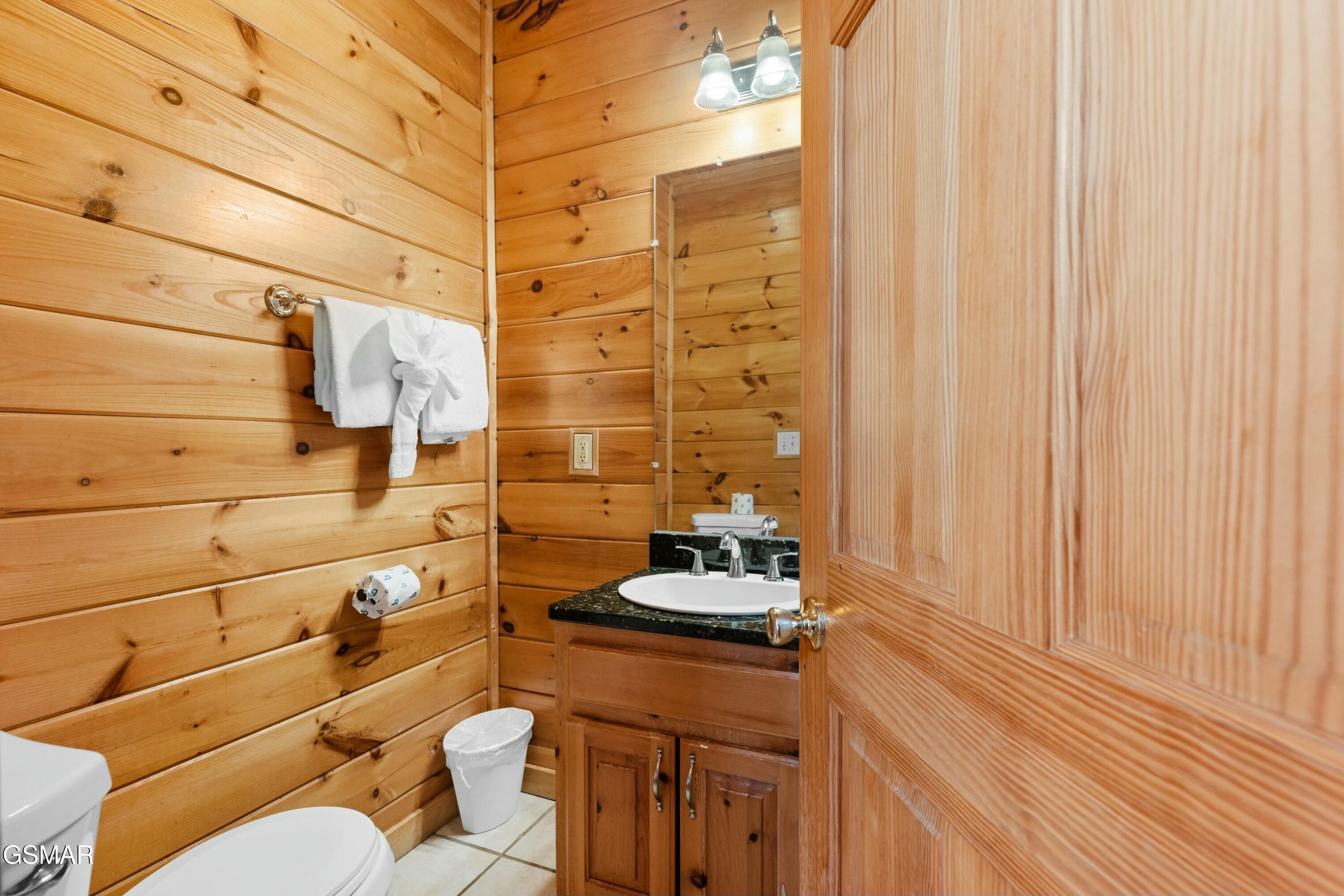 950 Black Bear Cub Way Sevierville TN 37862