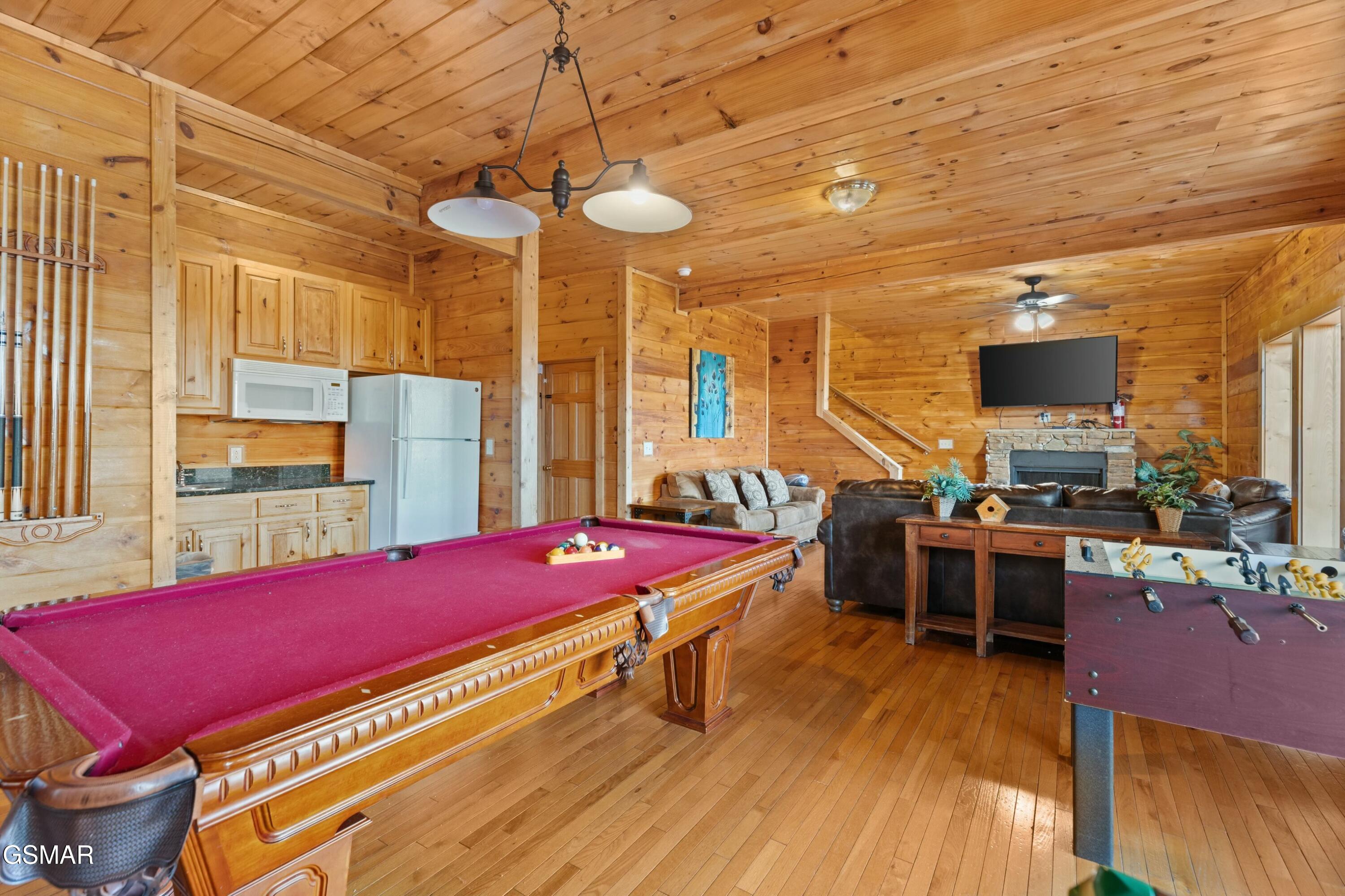 950 Black Bear Cub Way Sevierville TN 37862