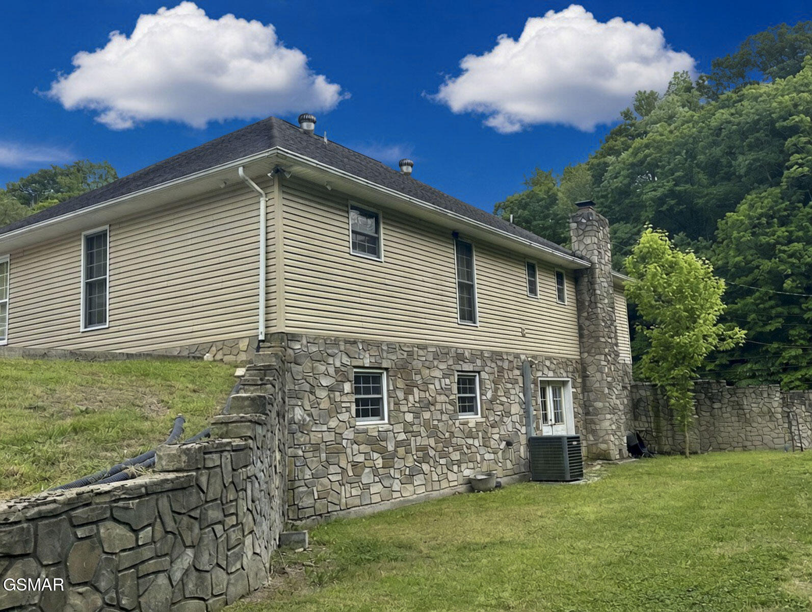 2397 Lower Rinehart Road Dandridge TN 37725