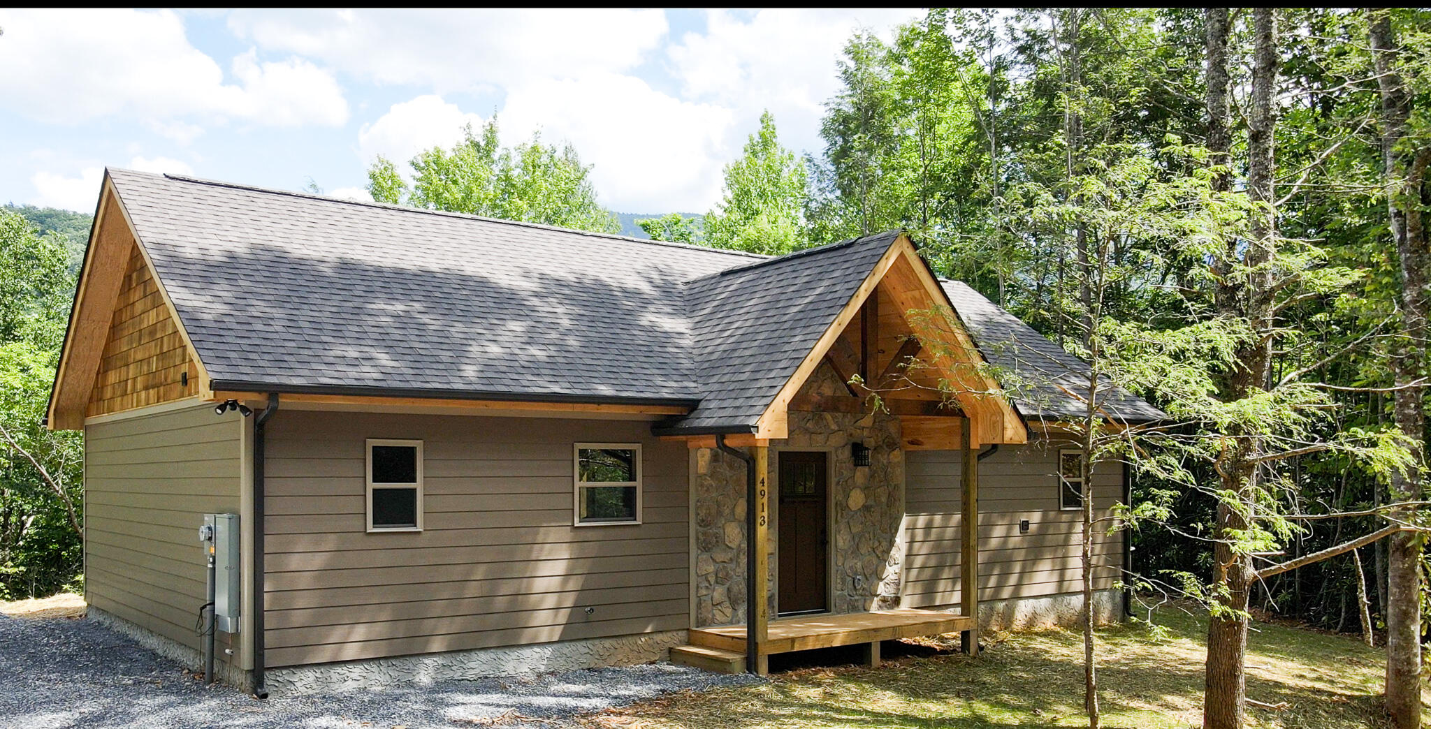 4913 Cote Way Cosby TN 37722