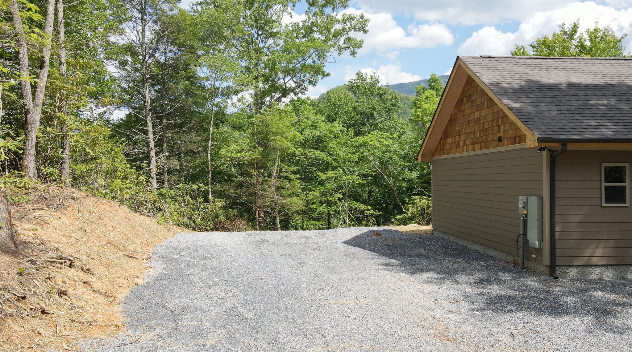 4913 Cote Way Cosby TN 37722