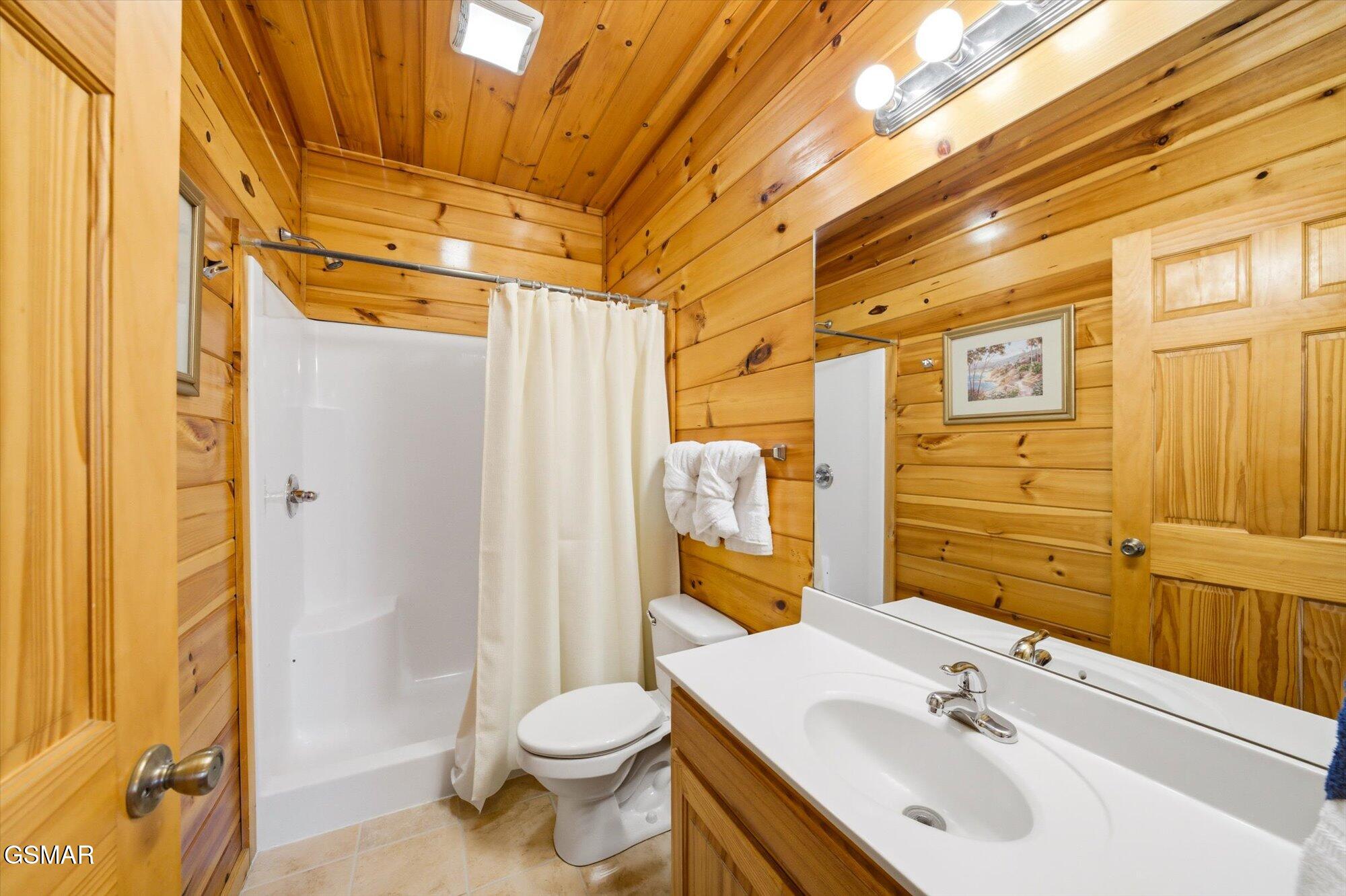 2022 Oakmont Drive Sevierville TN 37876