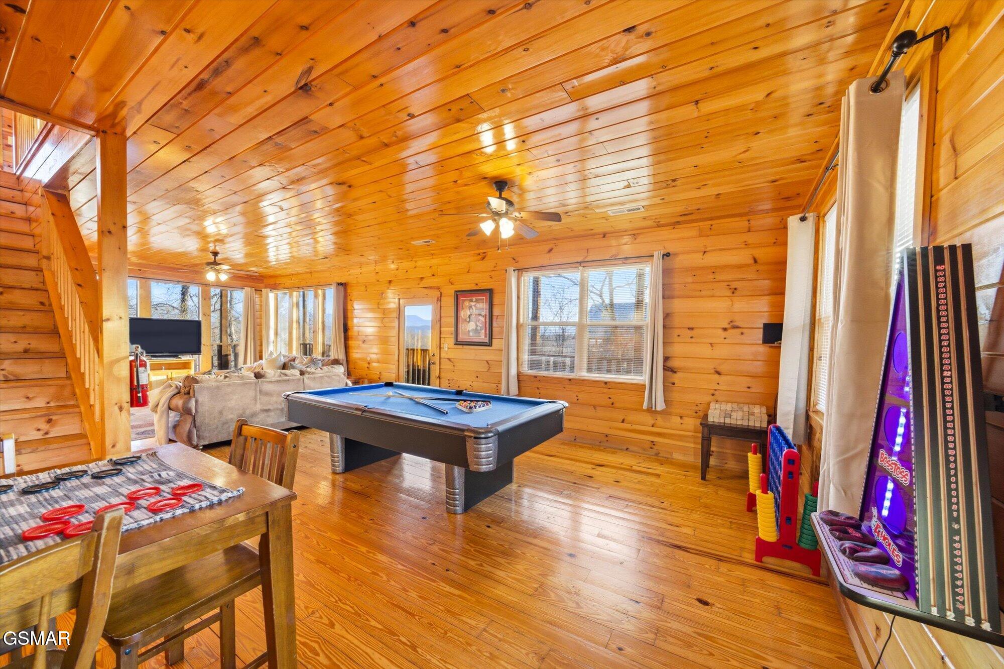 2022 Oakmont Drive Sevierville TN 37876