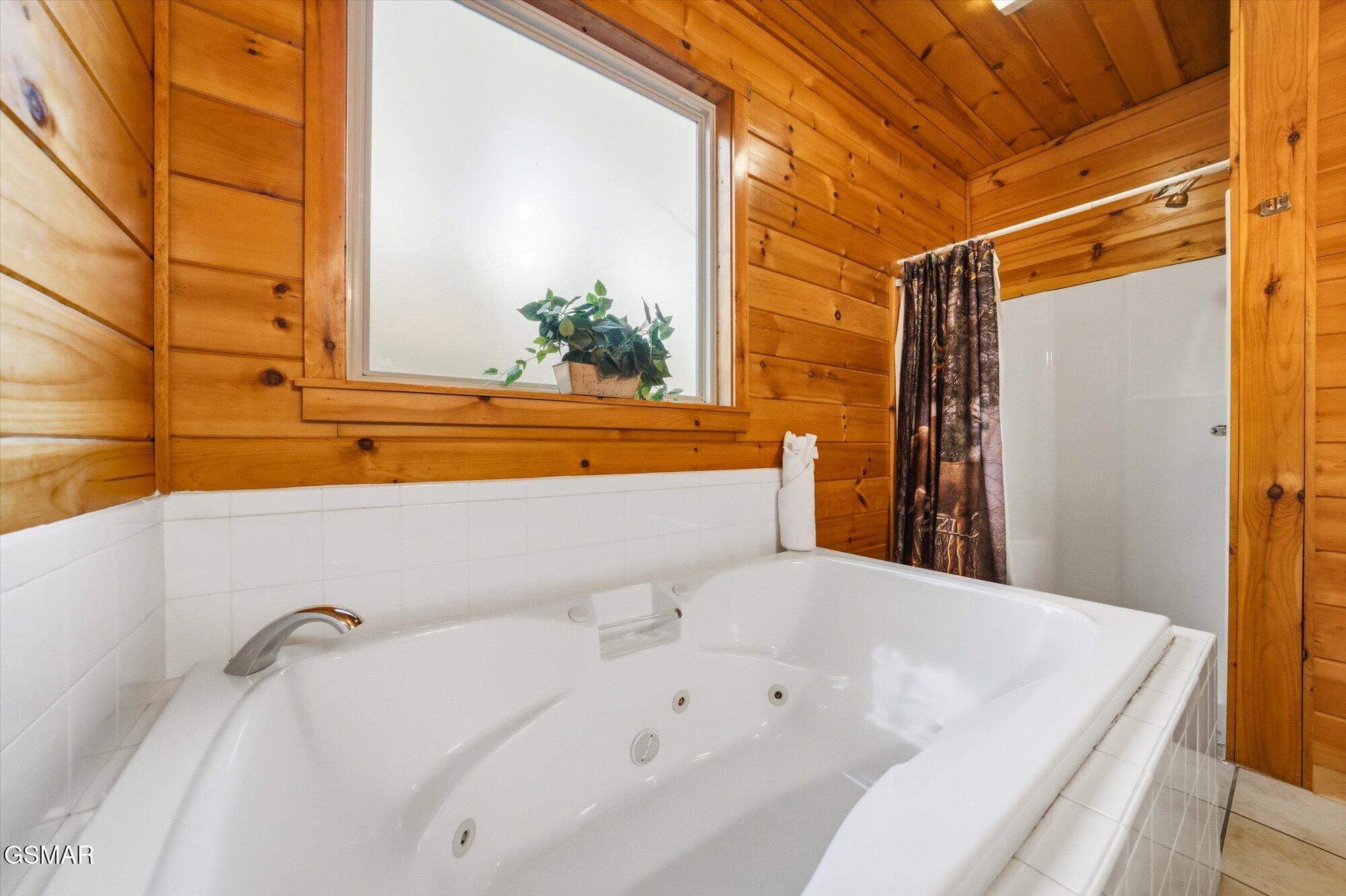 2022 Oakmont Drive Sevierville TN 37876