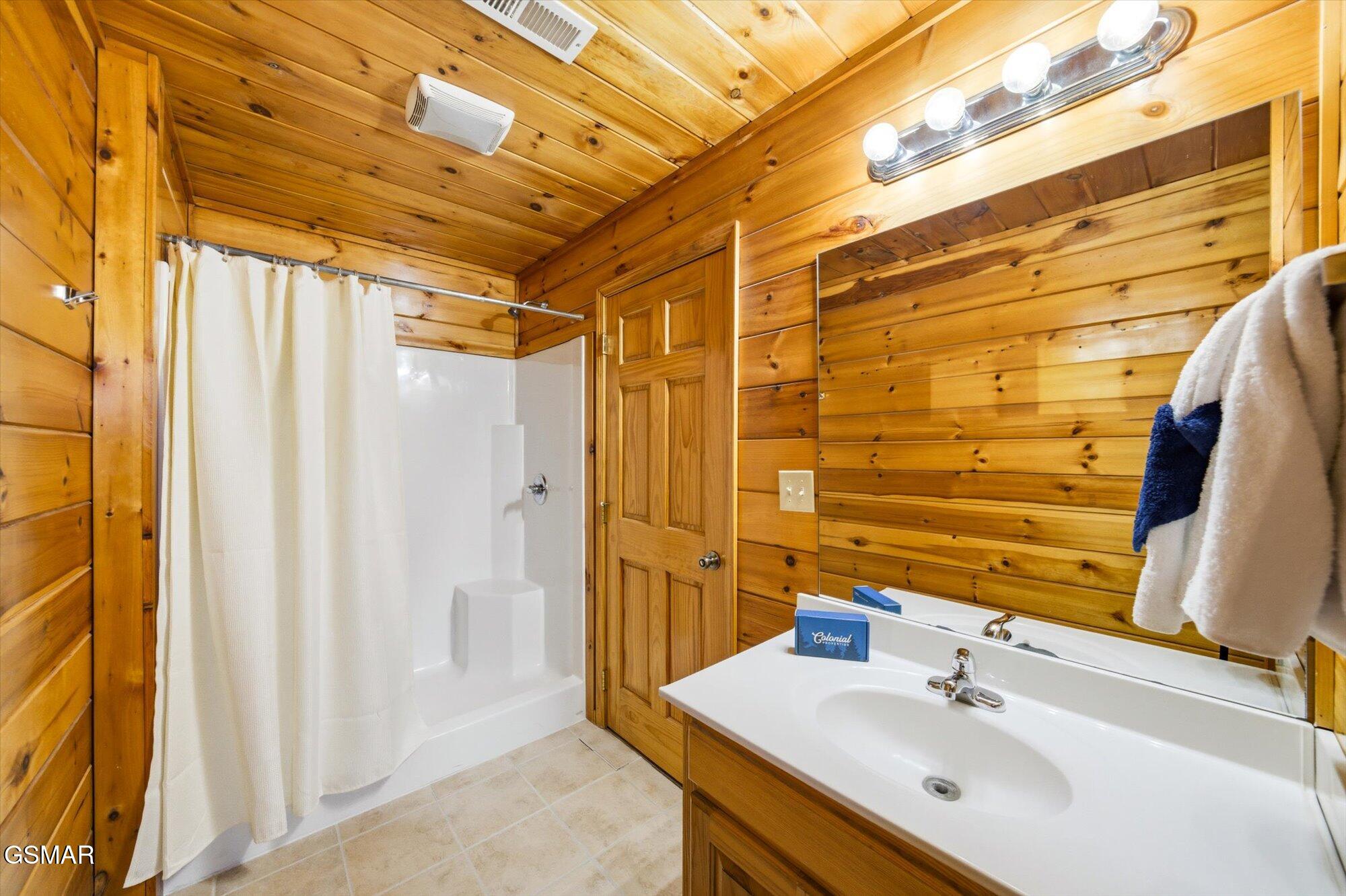 2022 Oakmont Drive Sevierville TN 37876