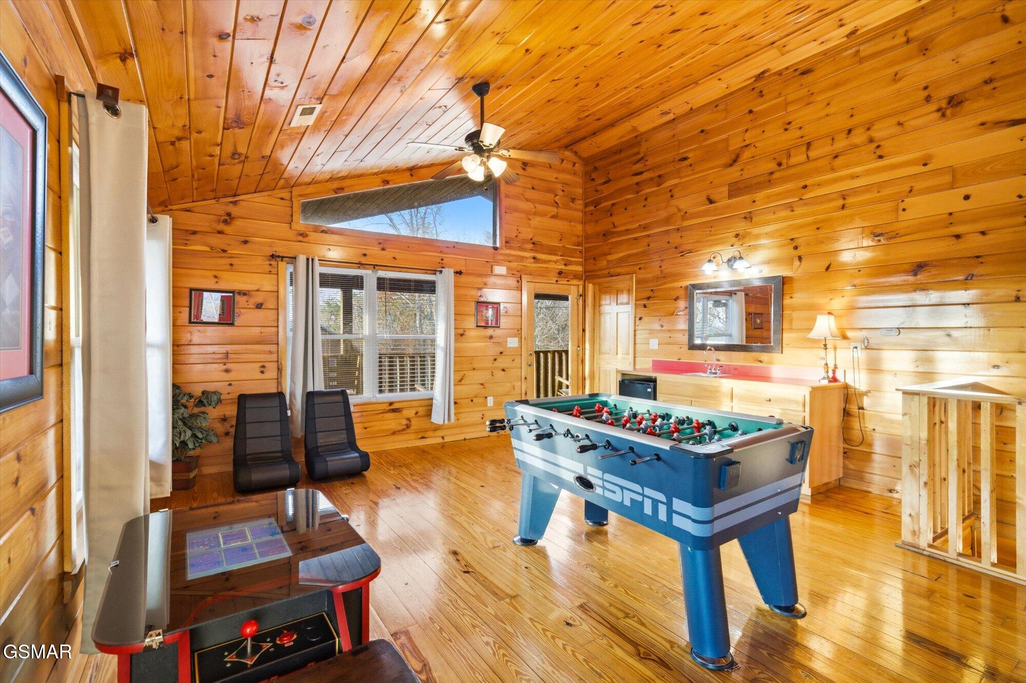 2022 Oakmont Drive Sevierville TN 37876