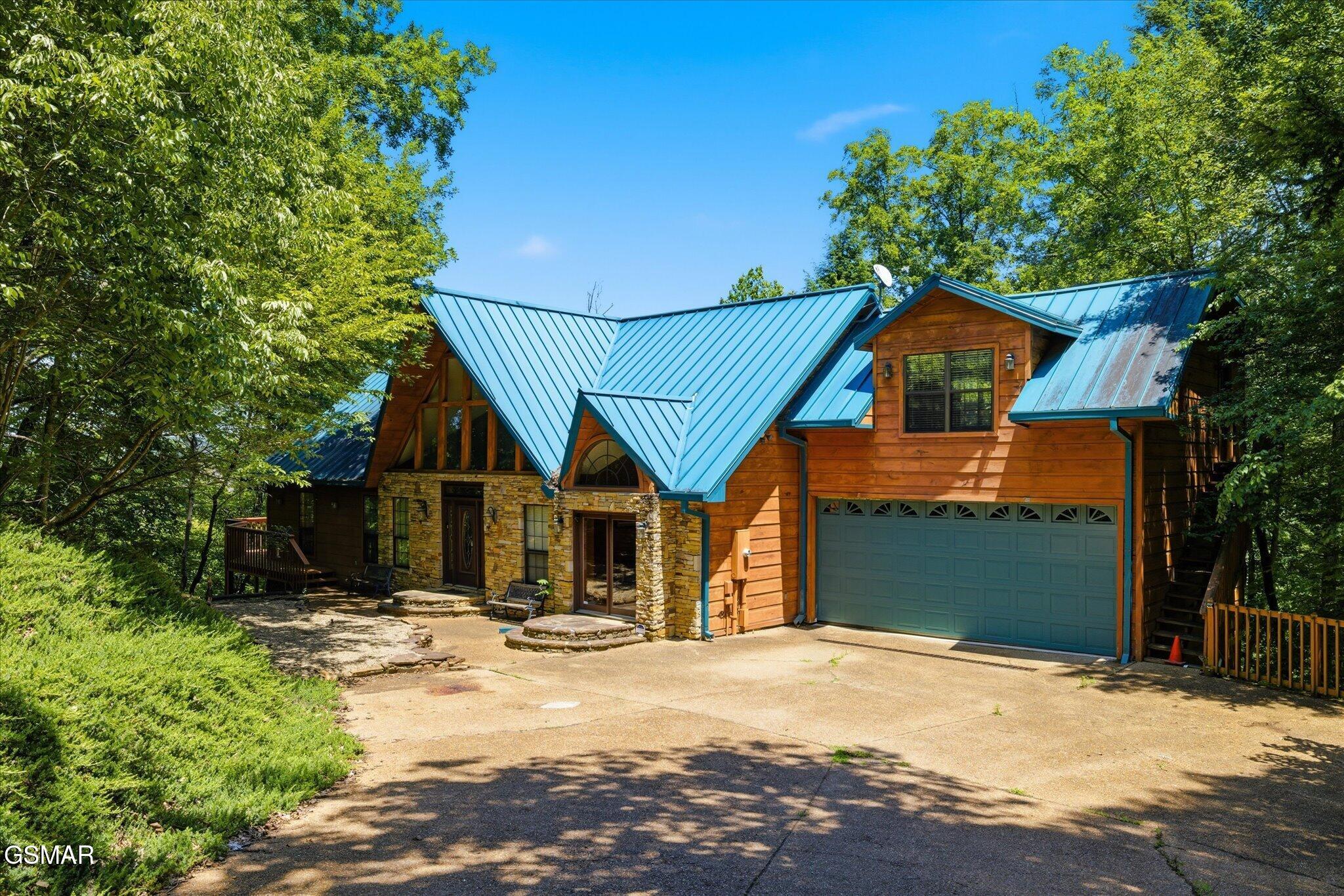 201 Clear Point Lane Pigeon Forge TN 37863
