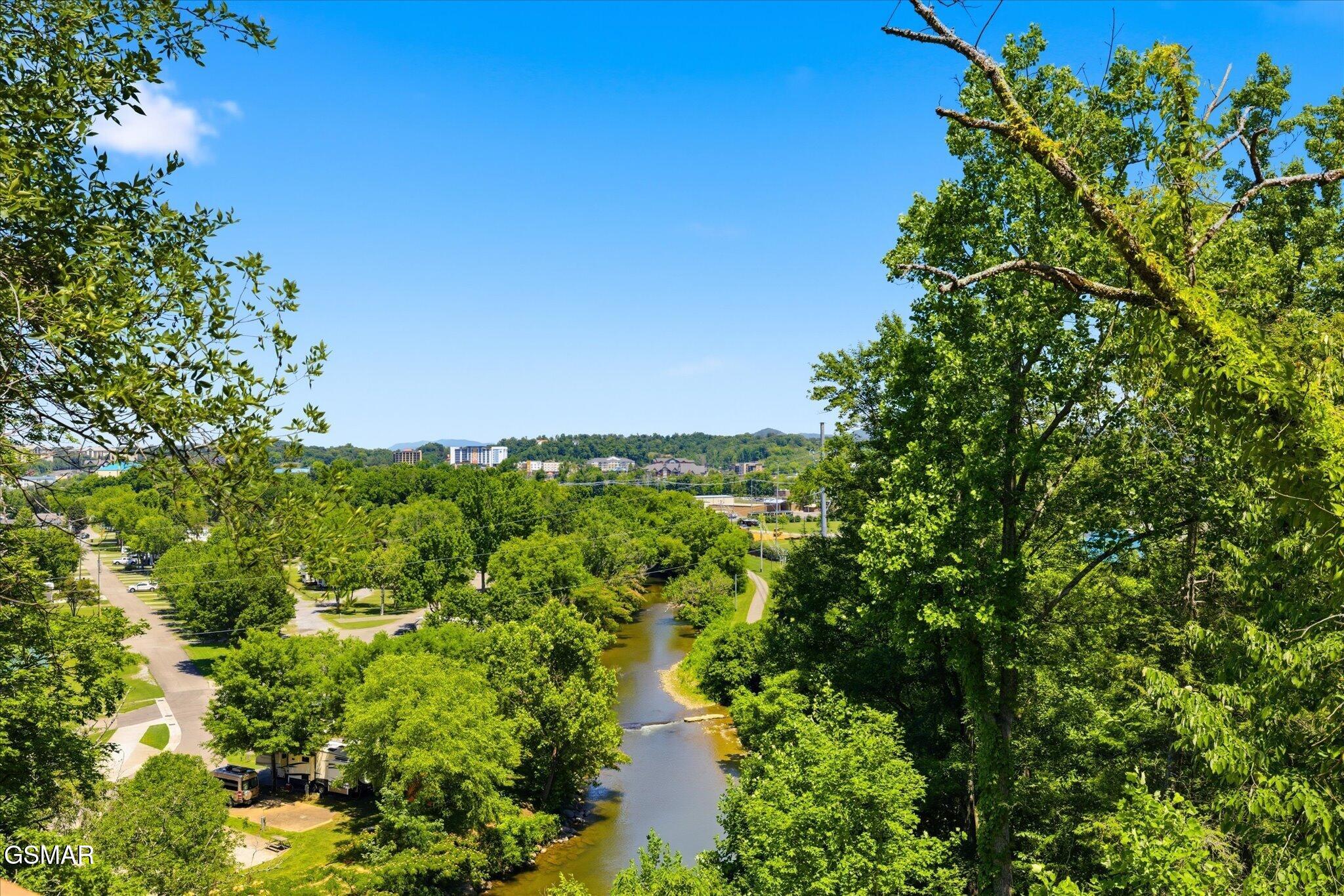 201 Clear Point Lane Pigeon Forge TN 37863