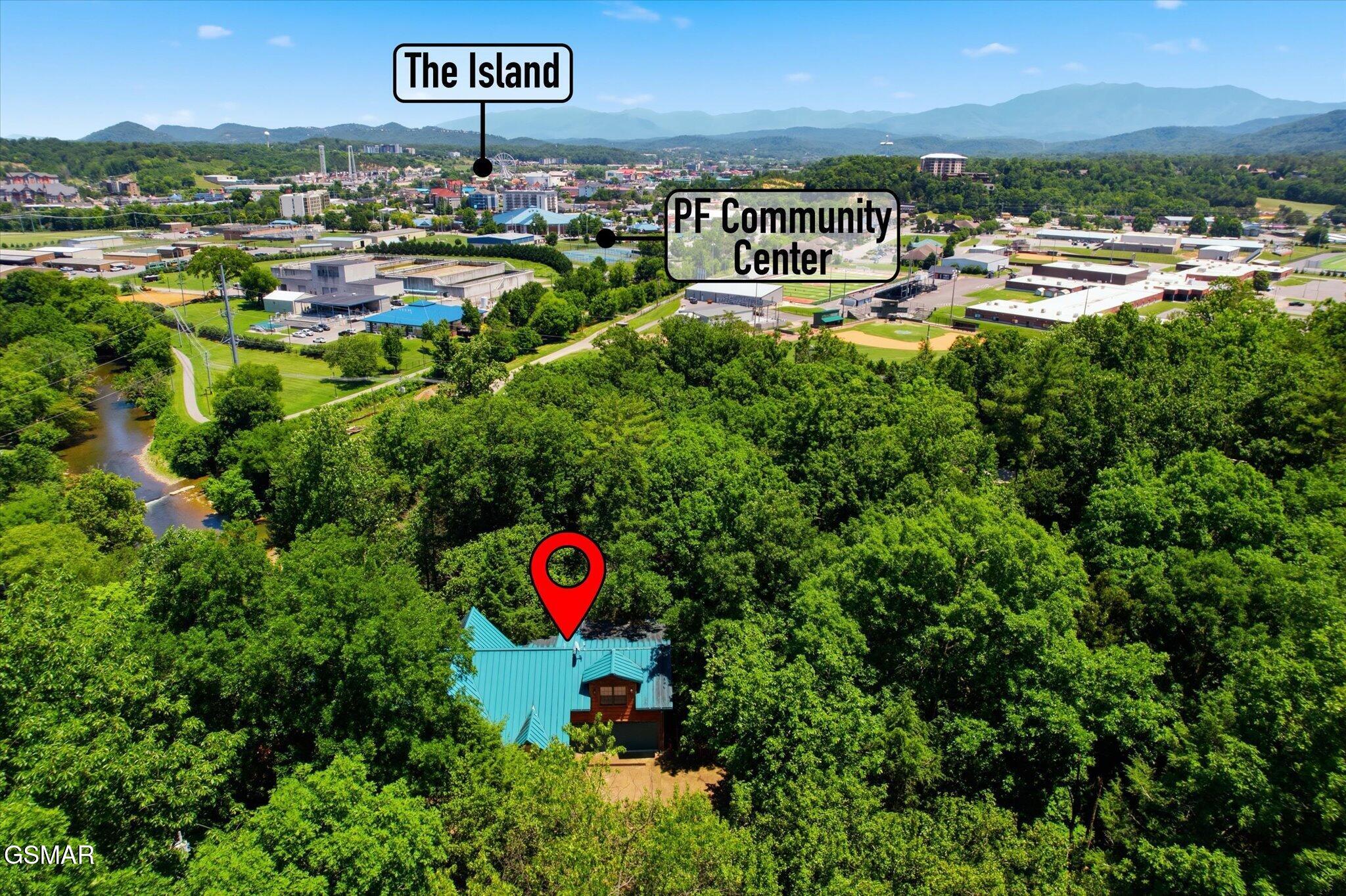 201 Clear Point Lane Pigeon Forge TN 37863