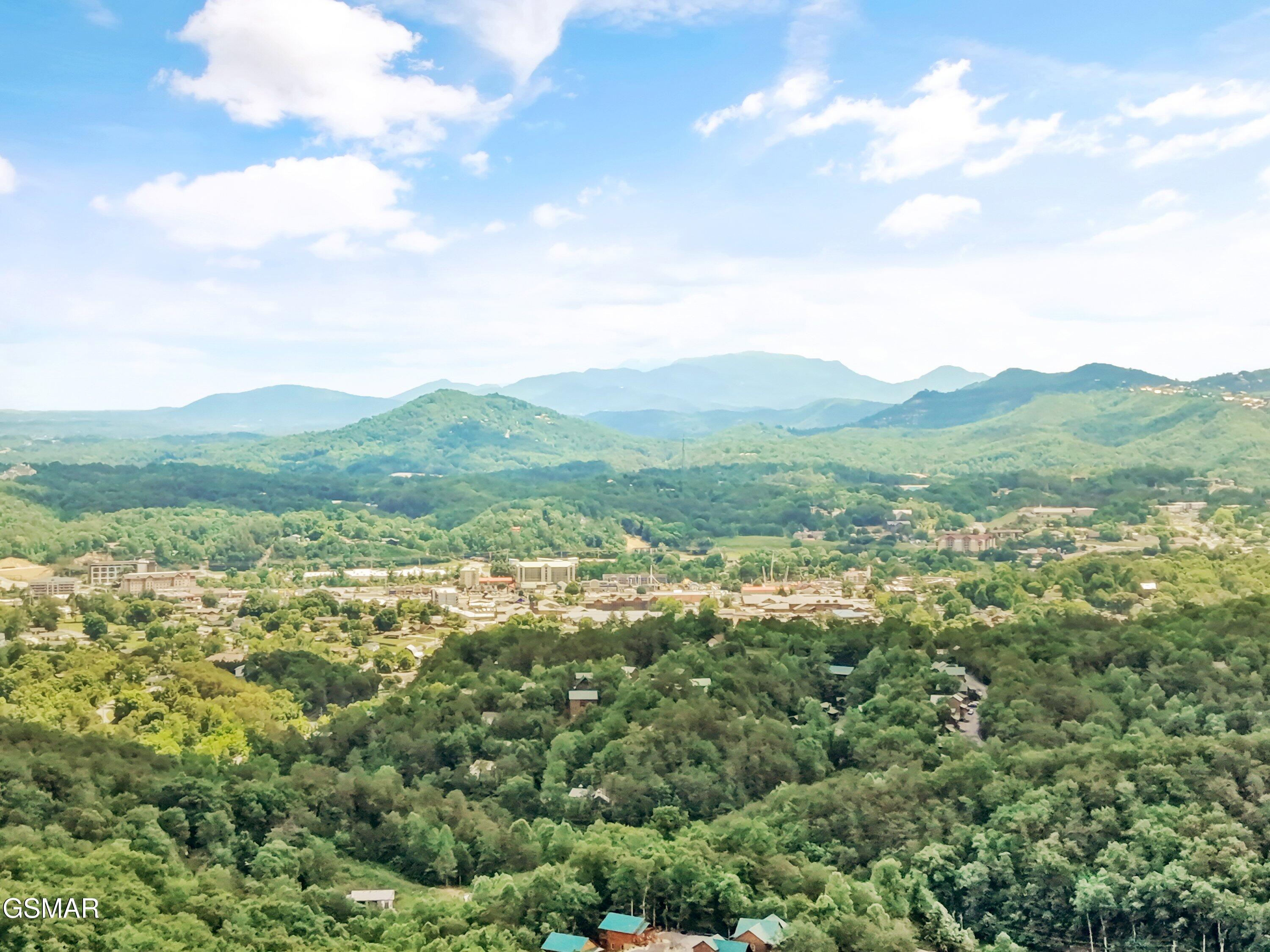 3262 Pine Peak Way Sevierville TN 37862