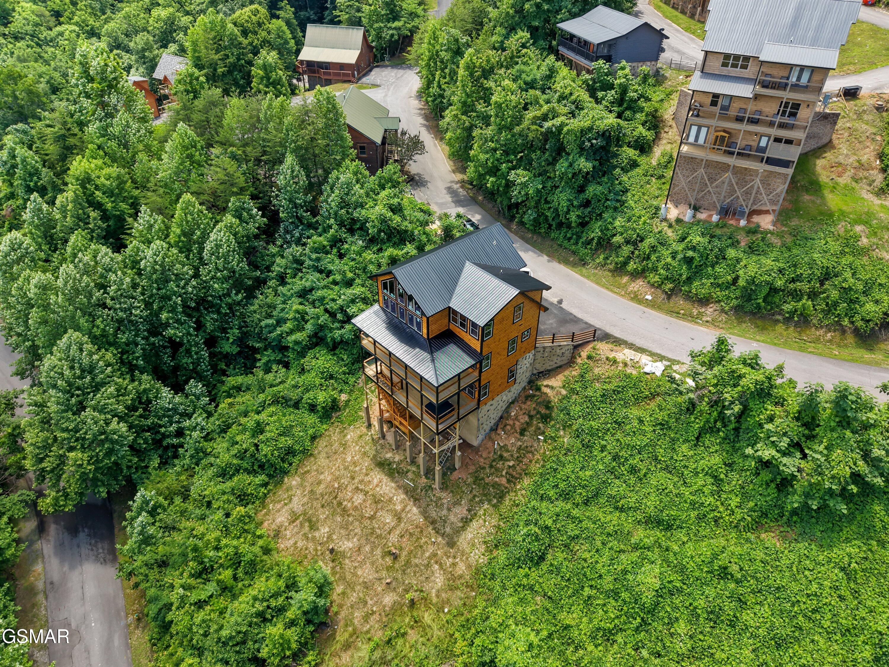 3262 Pine Peak Way Sevierville TN 37862