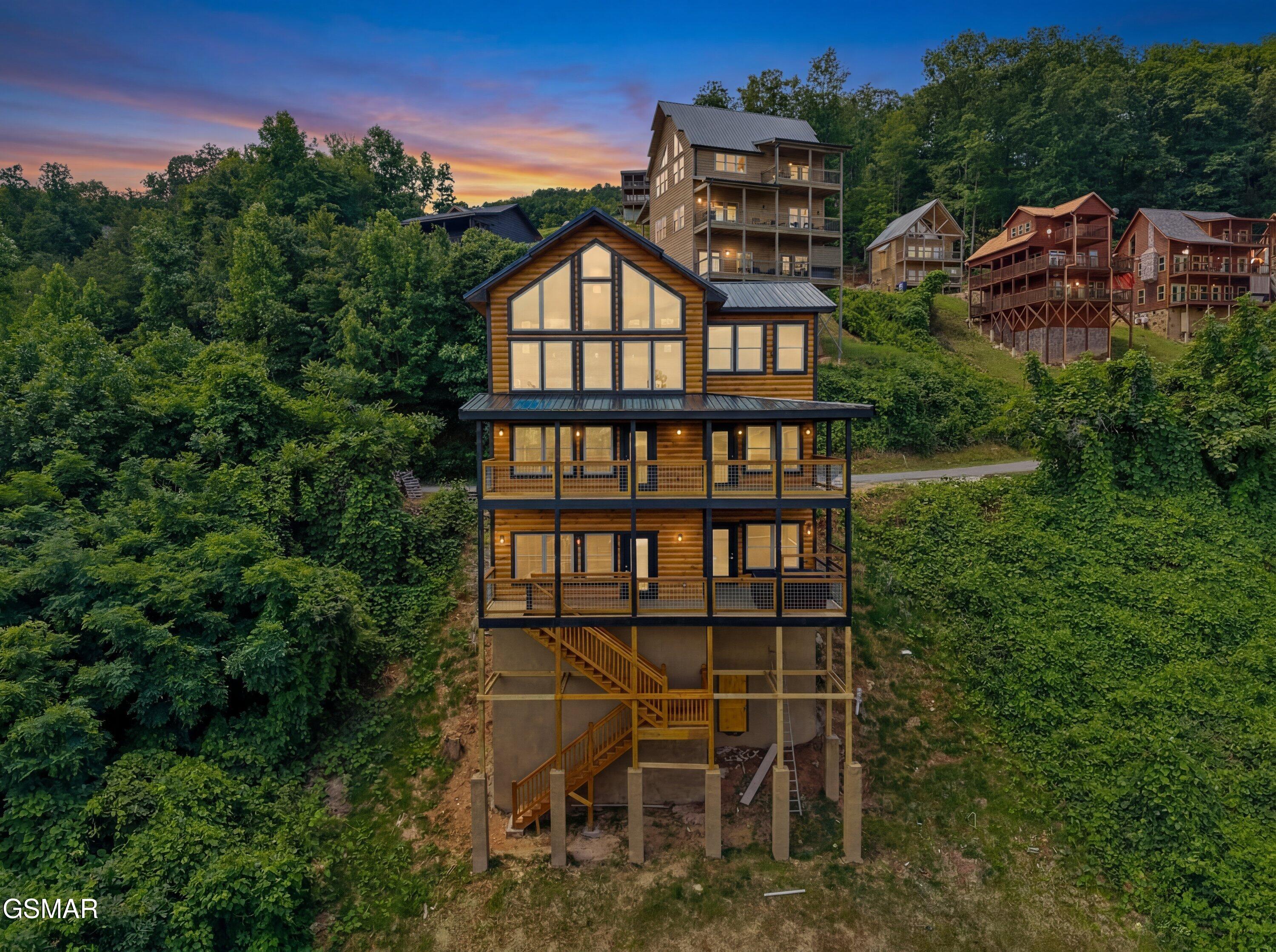 3262 Pine Peak Way Sevierville TN 37862