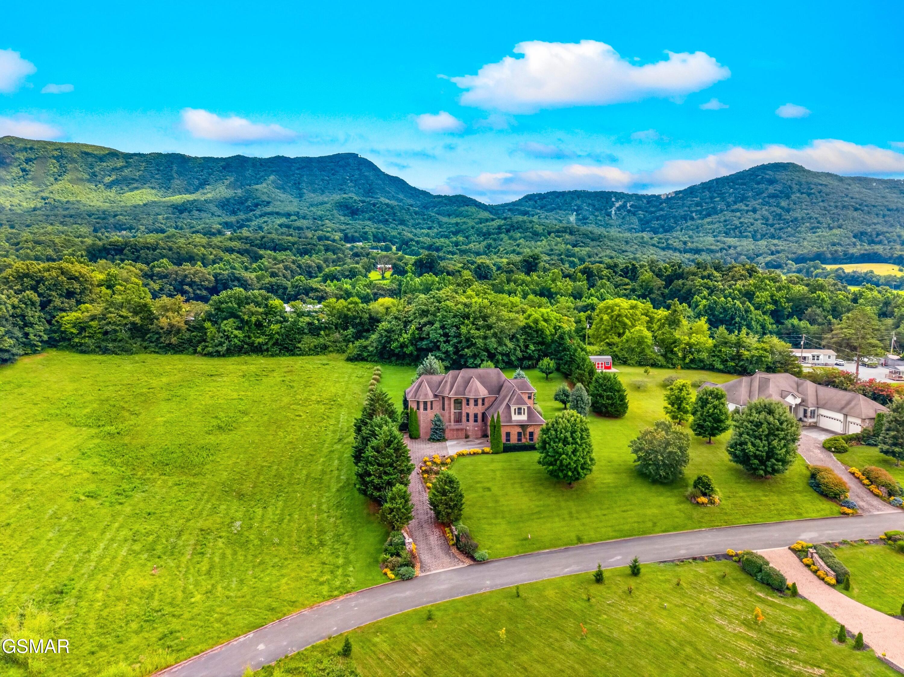 4318 Stonehenge Way Dandridge TN 37725