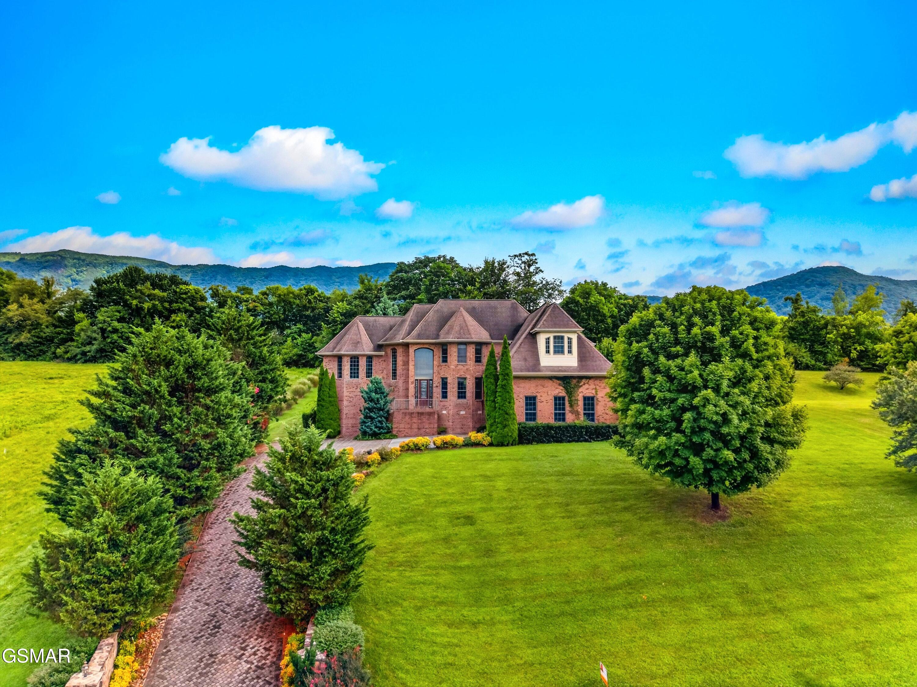 4318 Stonehenge Way Dandridge TN 37725