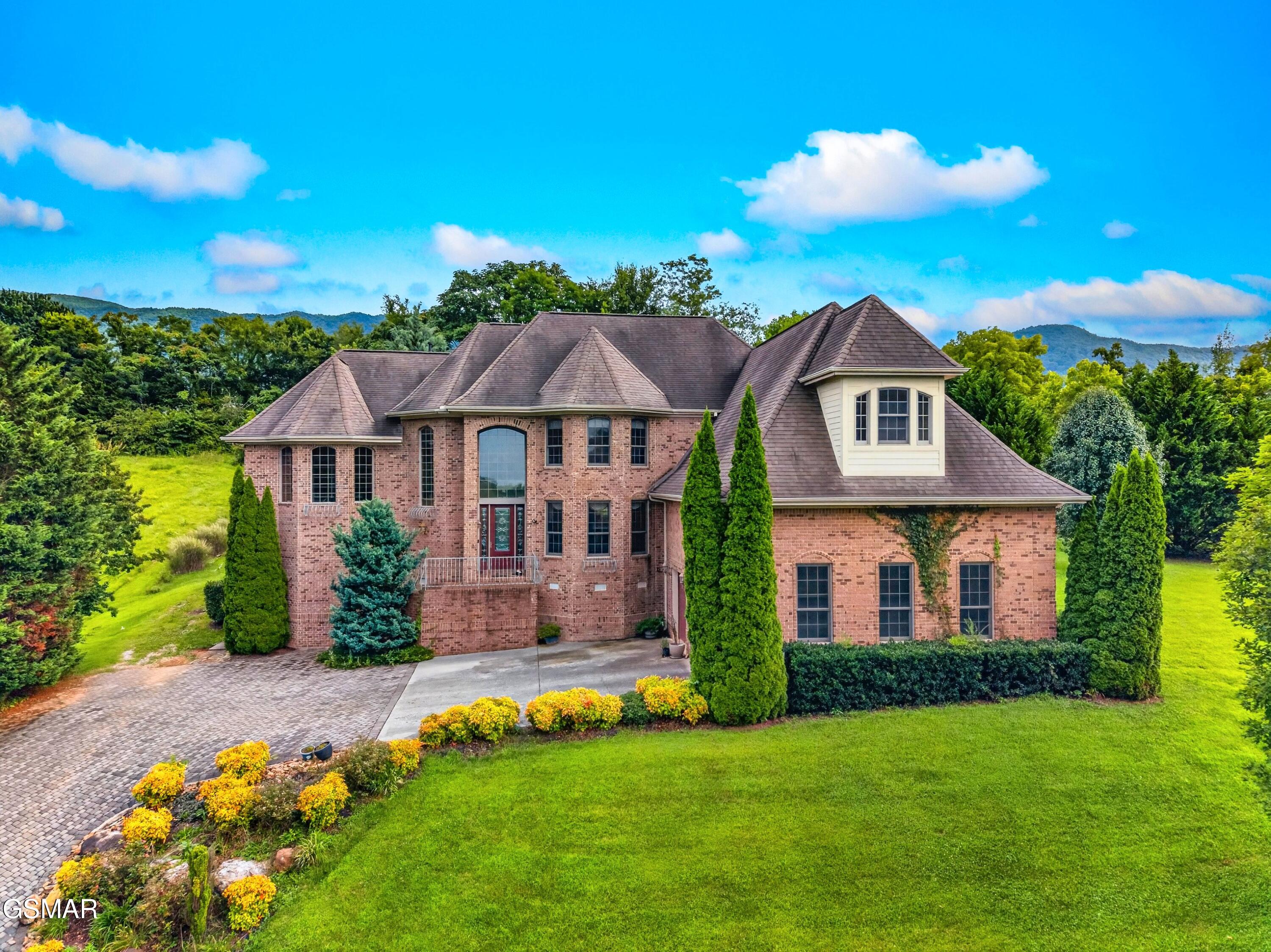 4318 Stonehenge Way Dandridge TN 37725