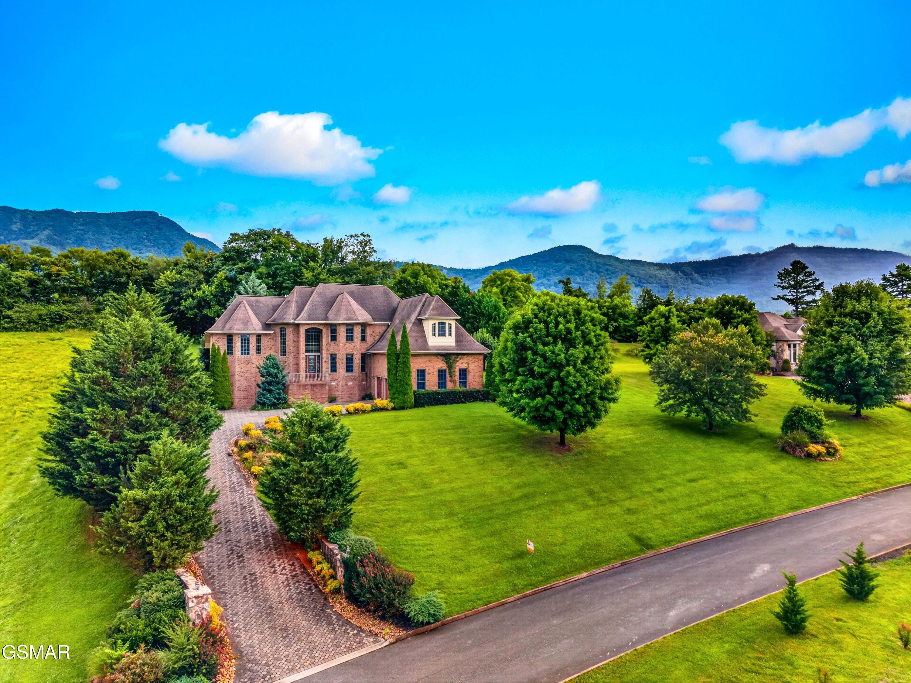 4318 Stonehenge Way Dandridge TN 37725