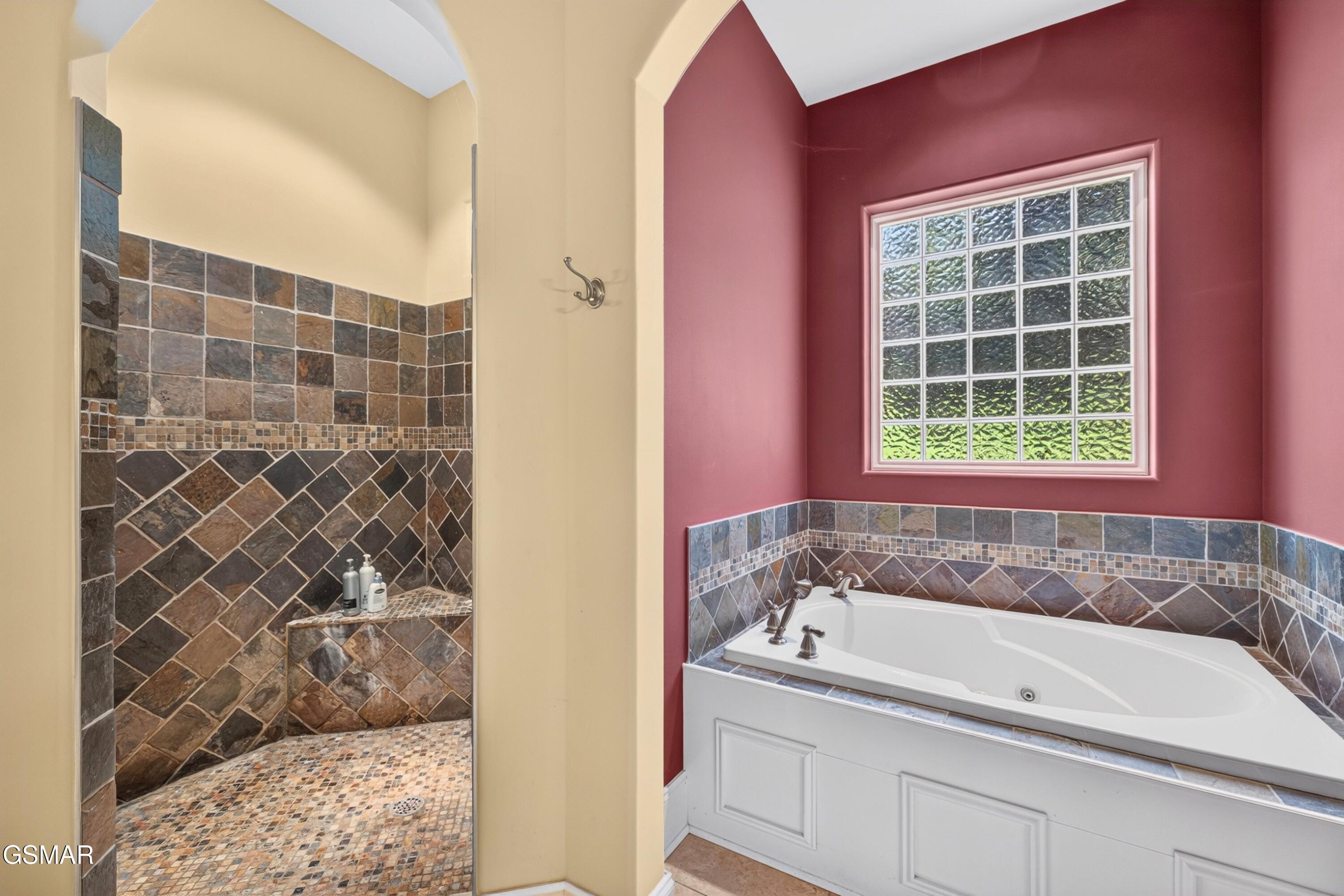 4318 Stonehenge Way Dandridge TN 37725