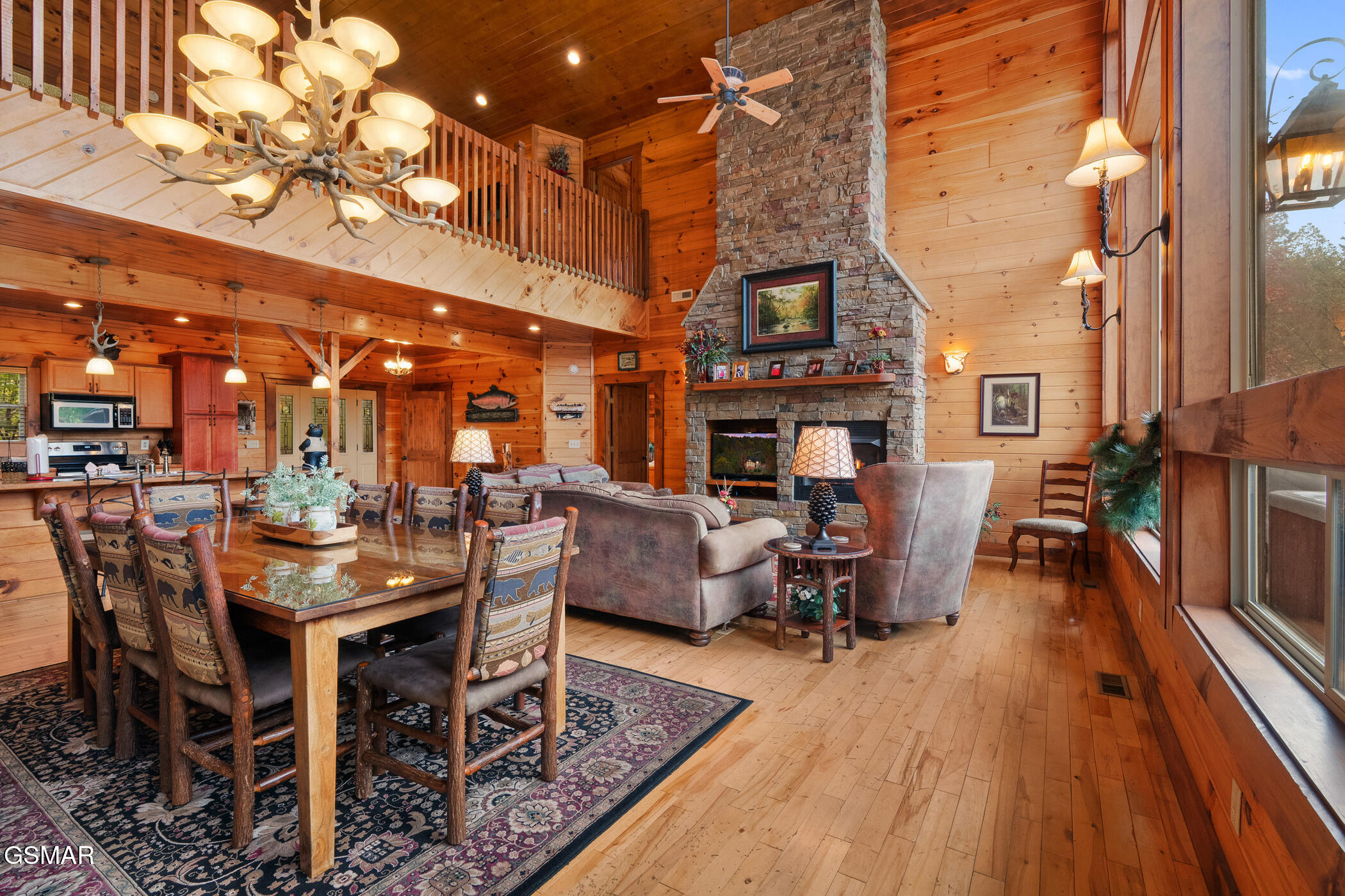 1716 Smoky Hills Drive Gatlinburg TN 37738