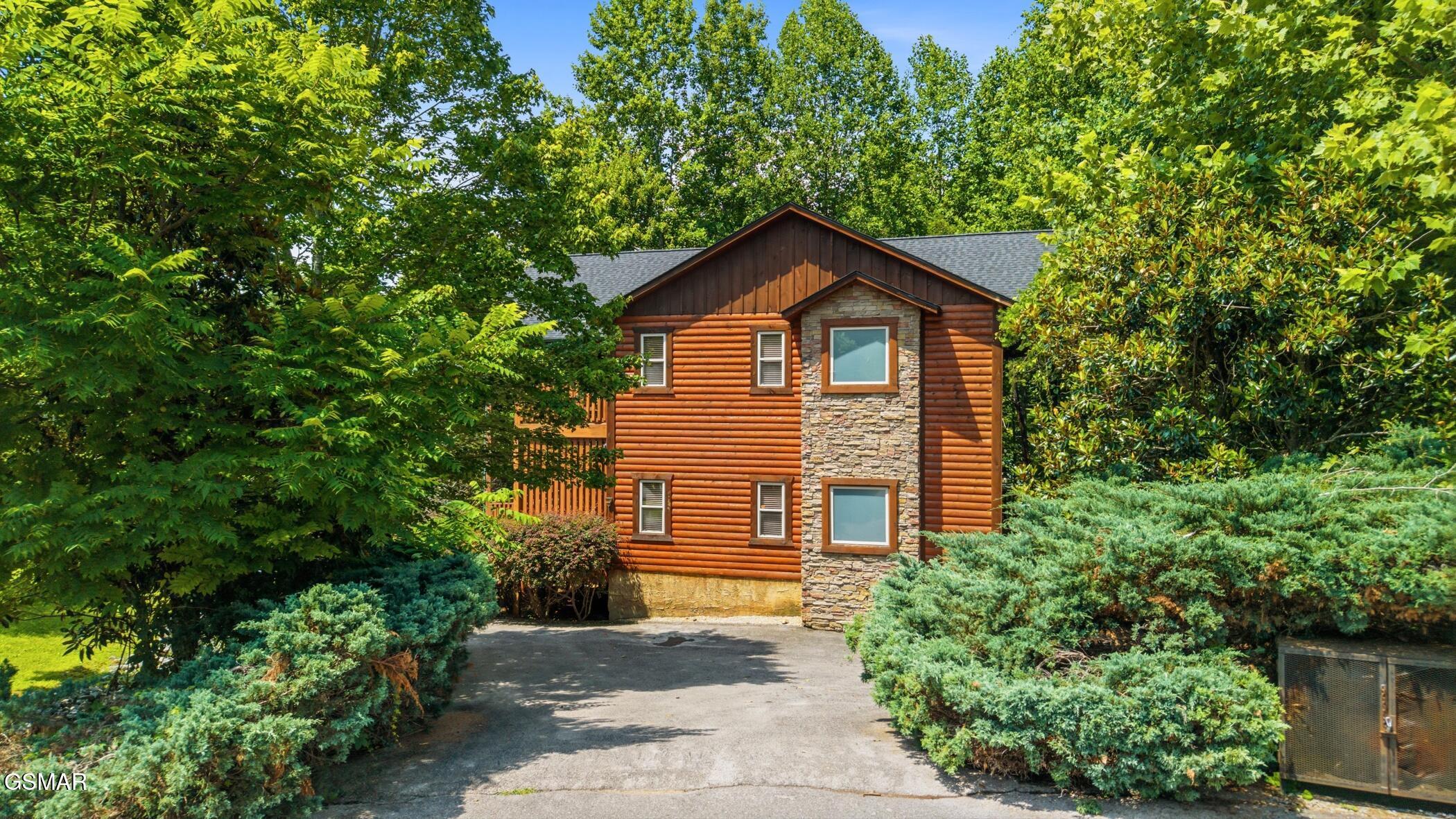 1716 Smoky Hills Drive Gatlinburg TN 37738