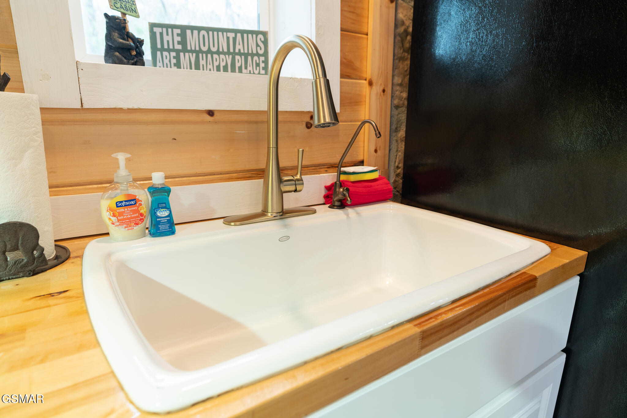 1065 Shell Mountain Road Sevierville TN 37876