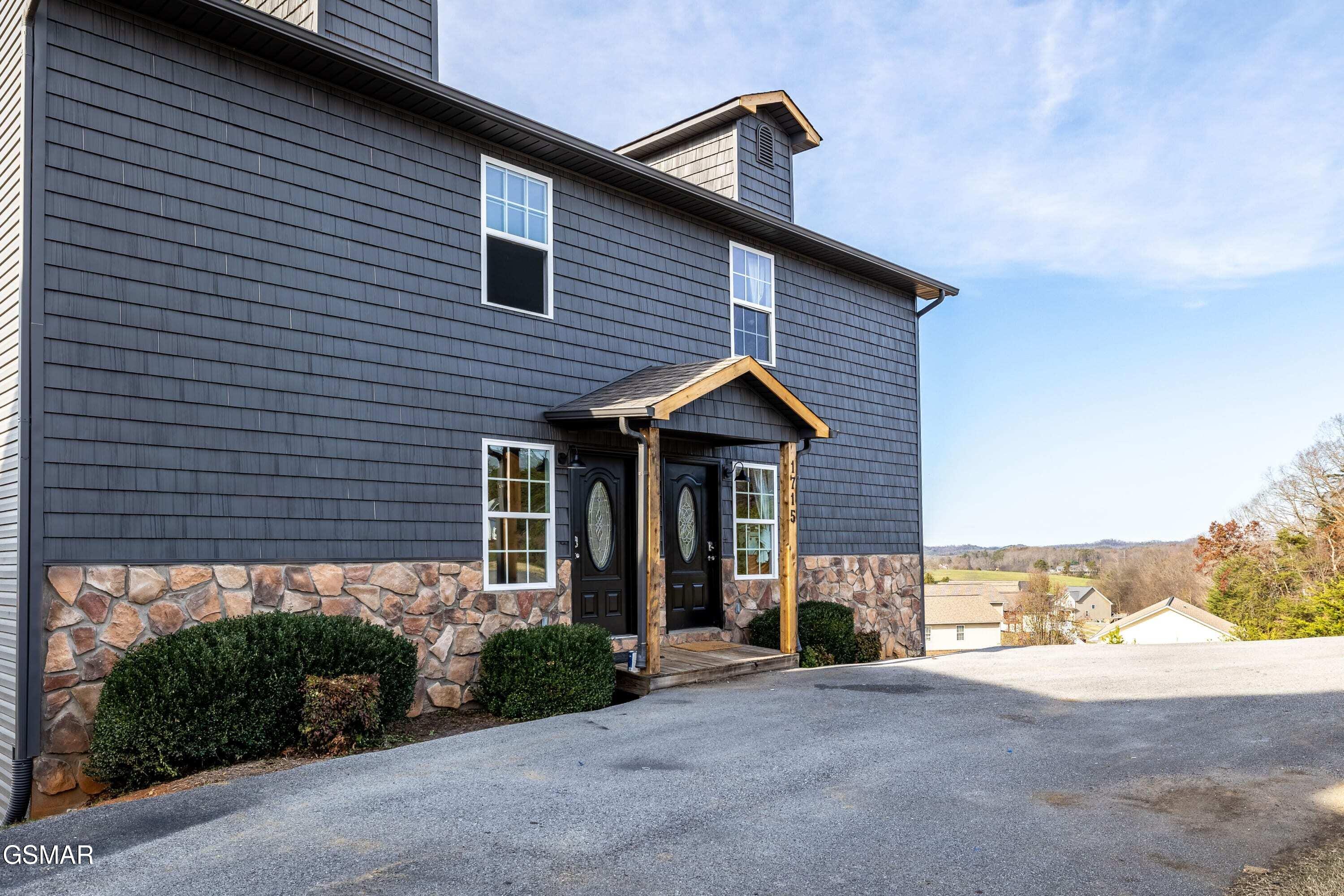 1707 Willow Trace Court Sevierville TN 37862