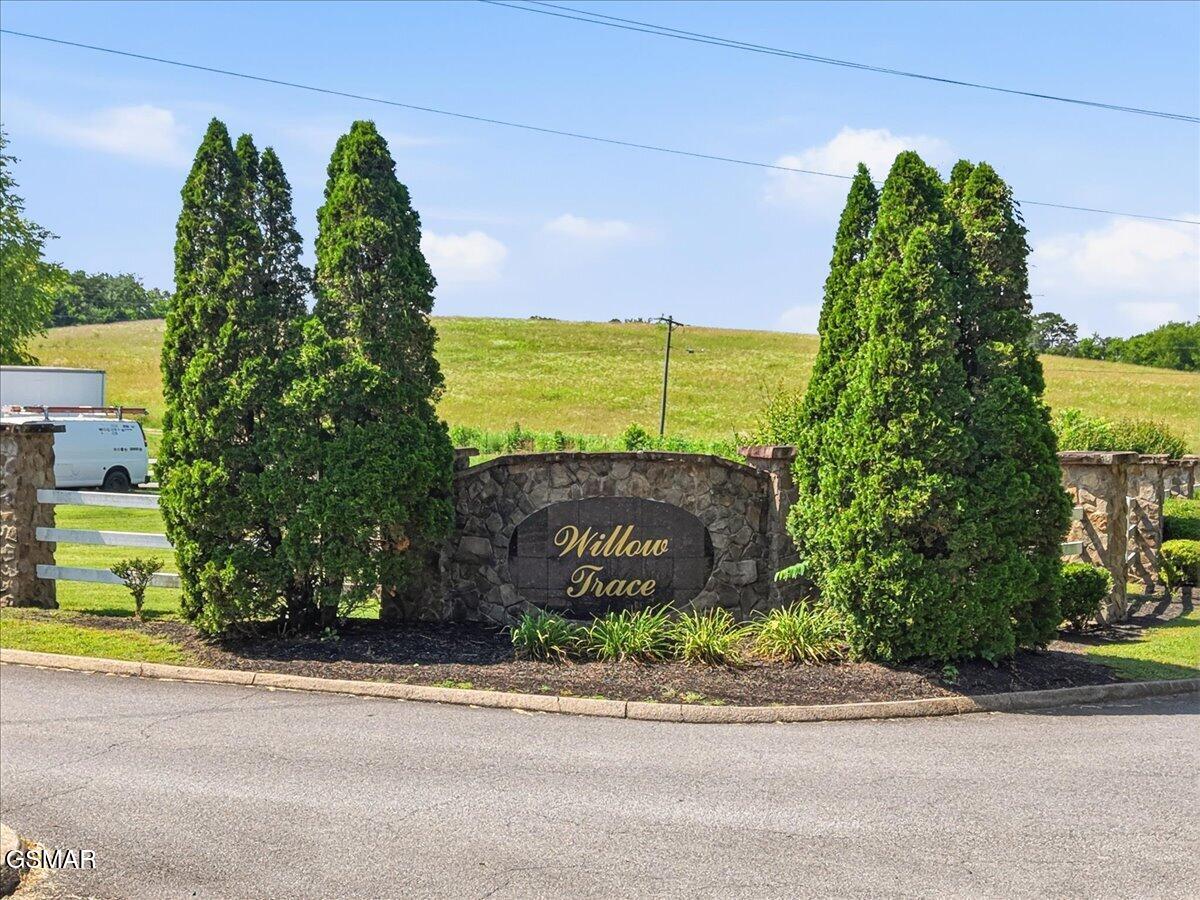 1707 Willow Trace Court Sevierville TN 37862