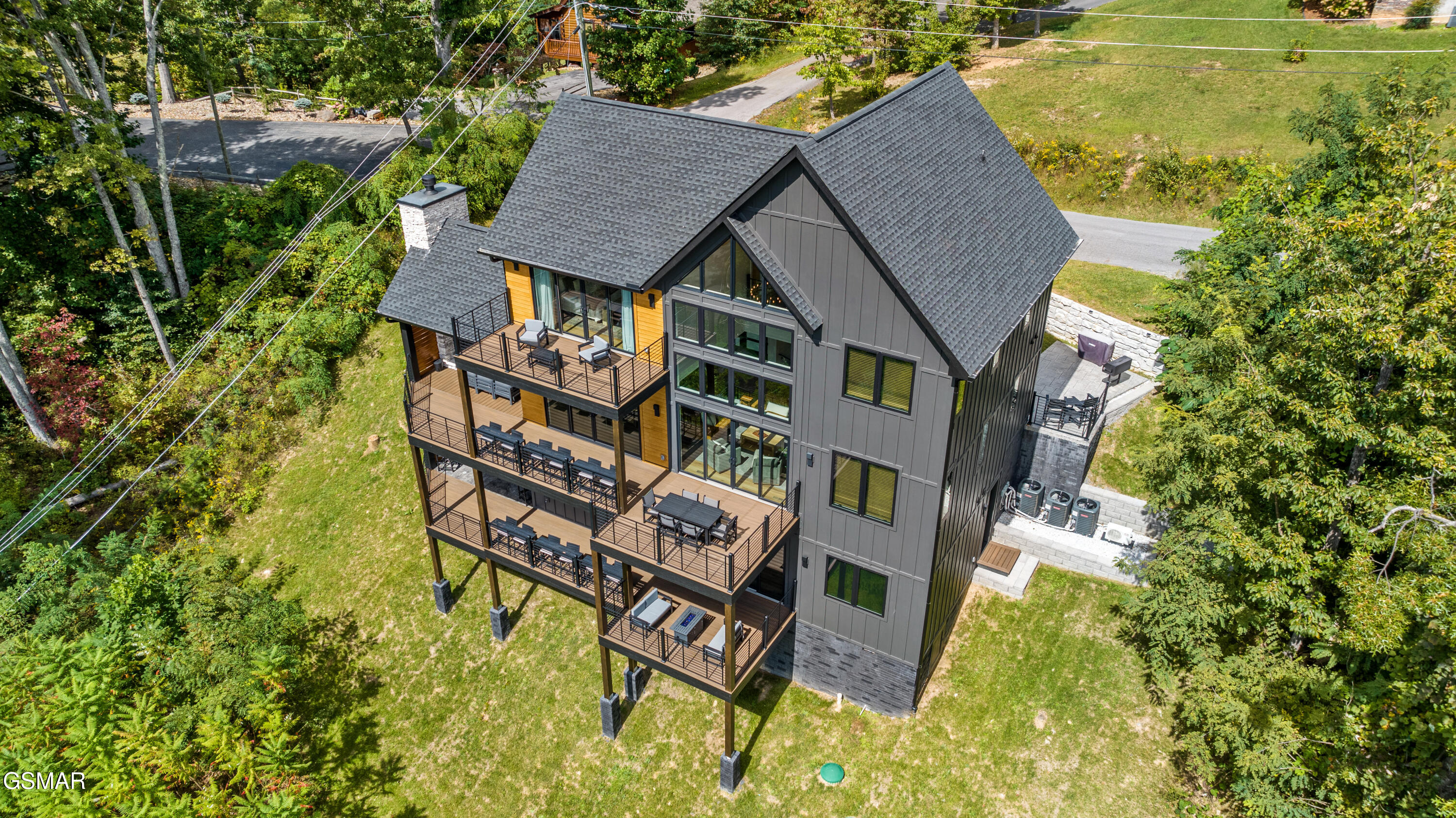 855 Deer Path Lane Gatlinburg TN 37738