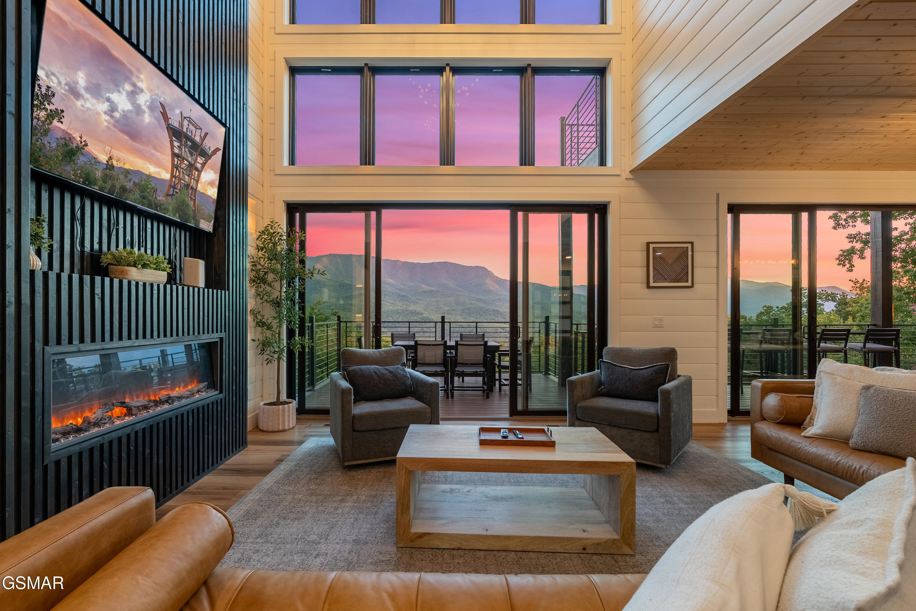 855 Deer Path Lane Gatlinburg TN 37738