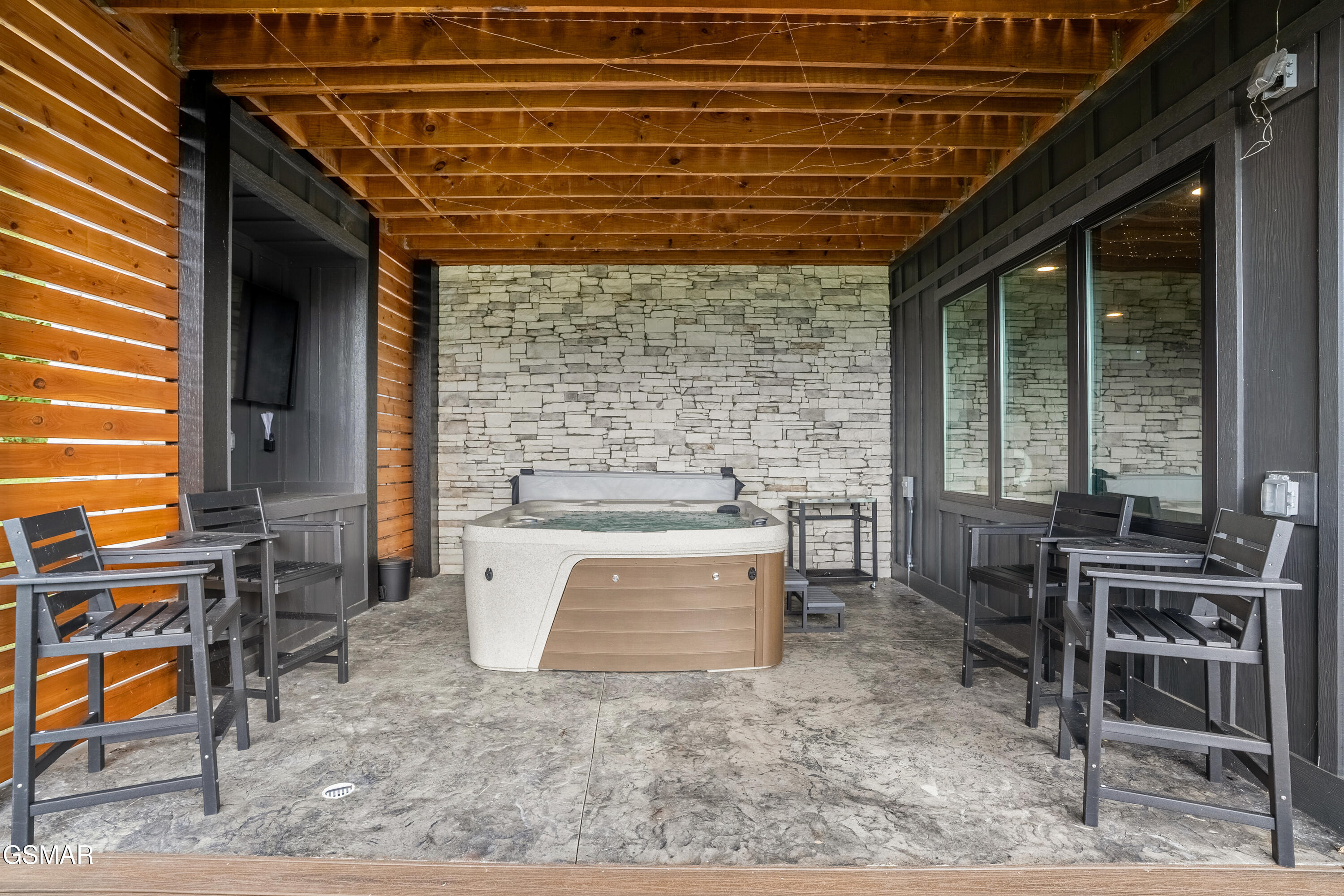 855 Deer Path Lane Gatlinburg TN 37738