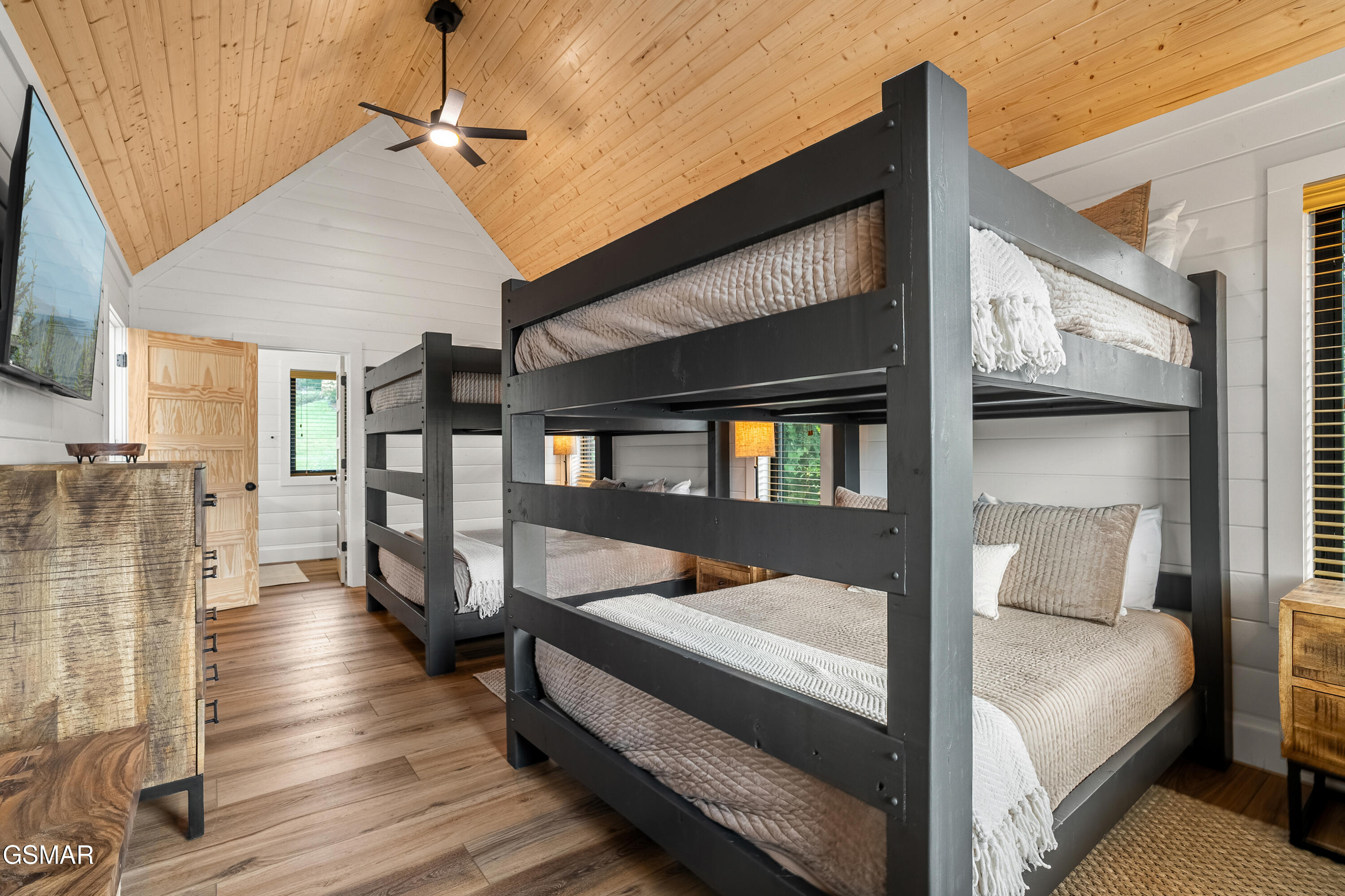 855 Deer Path Lane Gatlinburg TN 37738