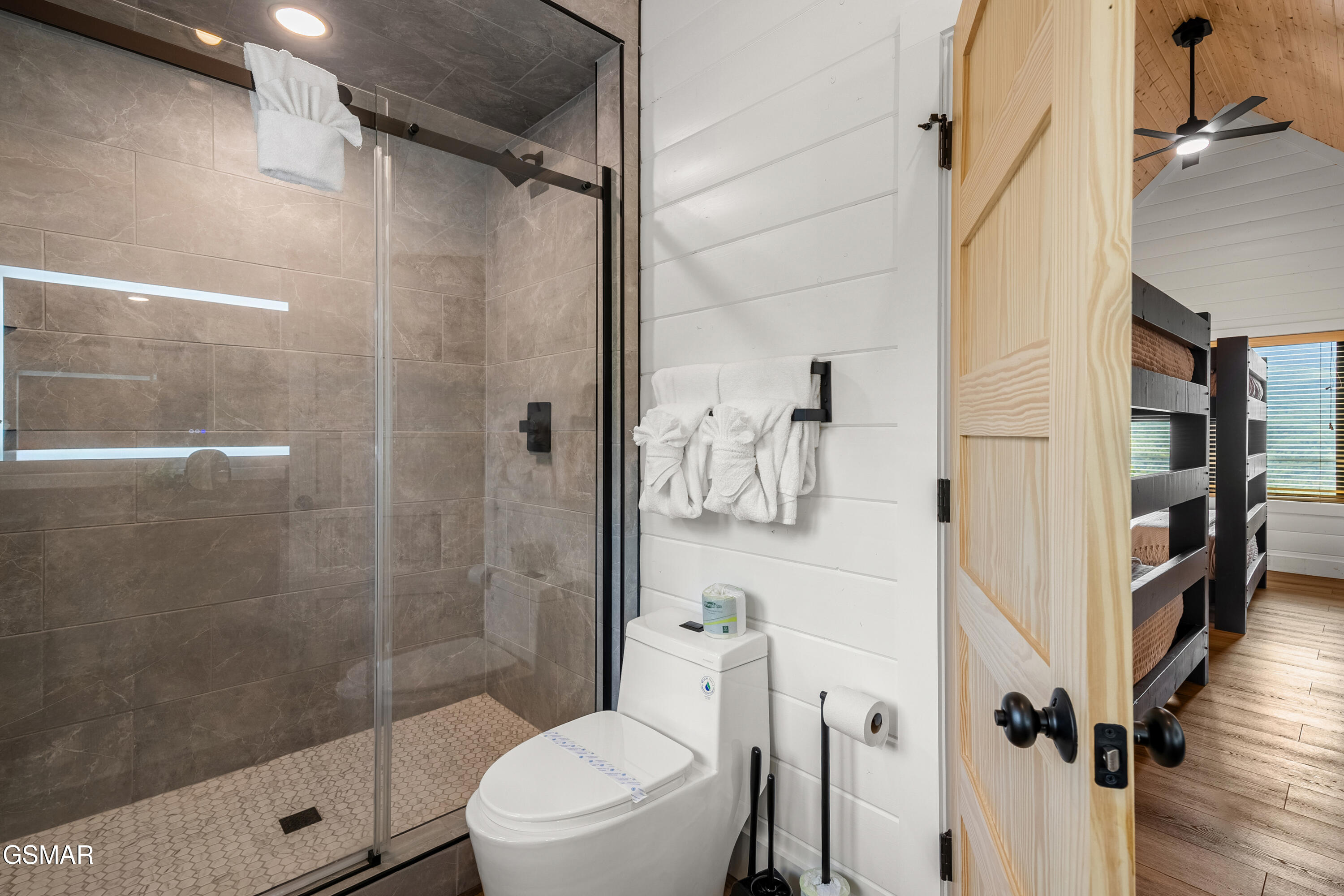 855 Deer Path Lane Gatlinburg TN 37738