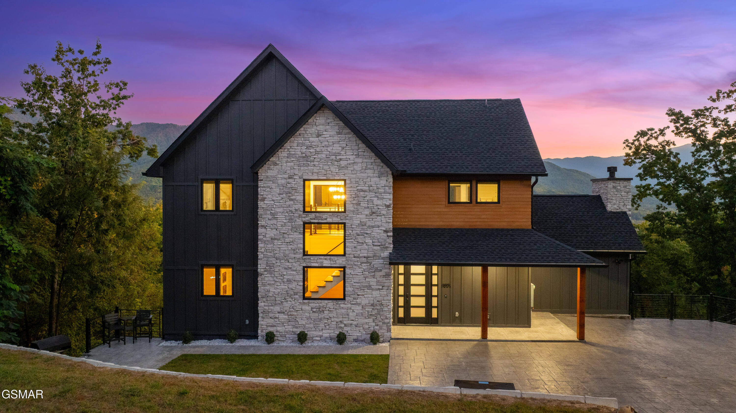 855 Deer Path Lane Gatlinburg TN 37738