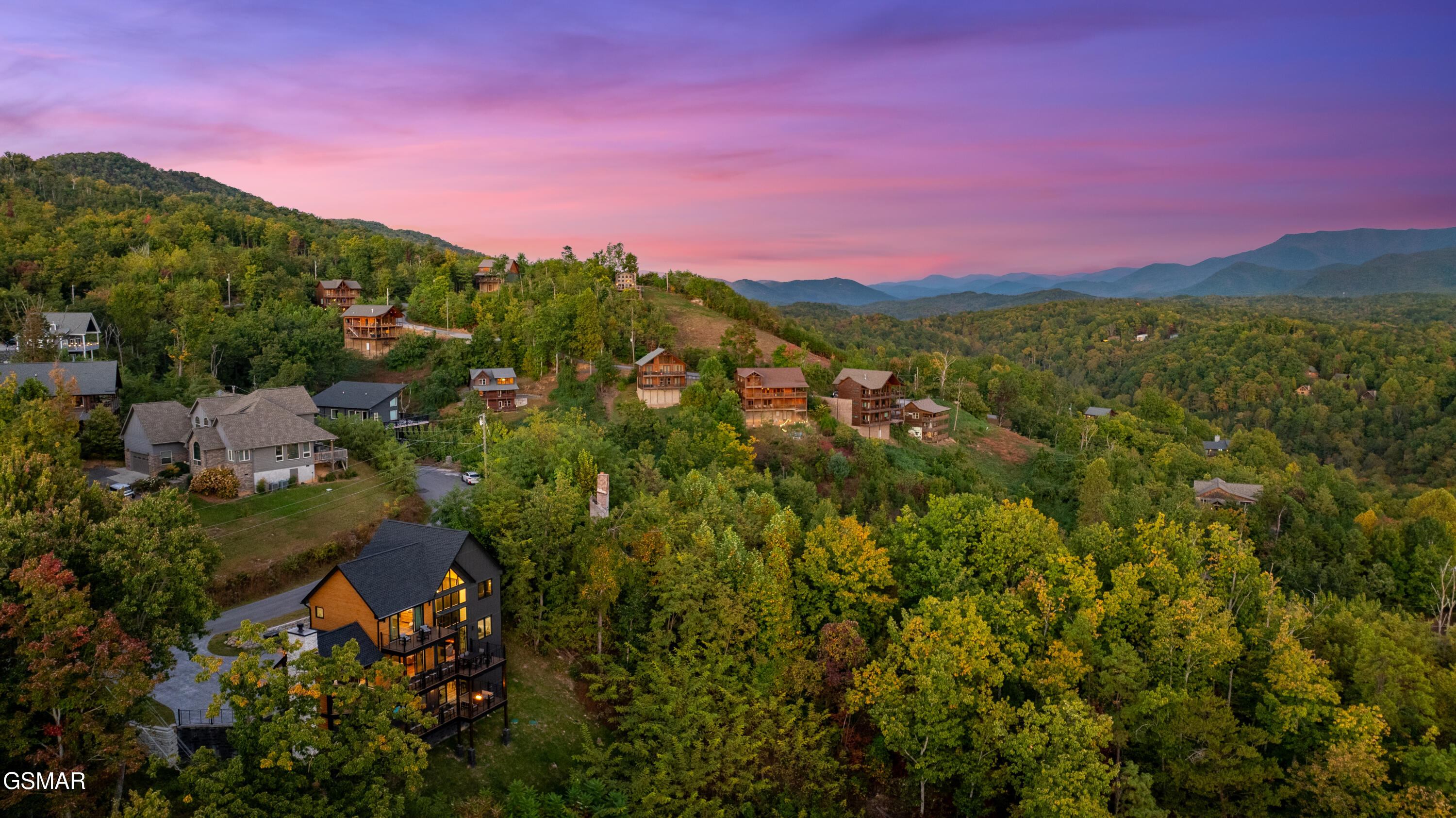 855 Deer Path Lane Gatlinburg TN 37738